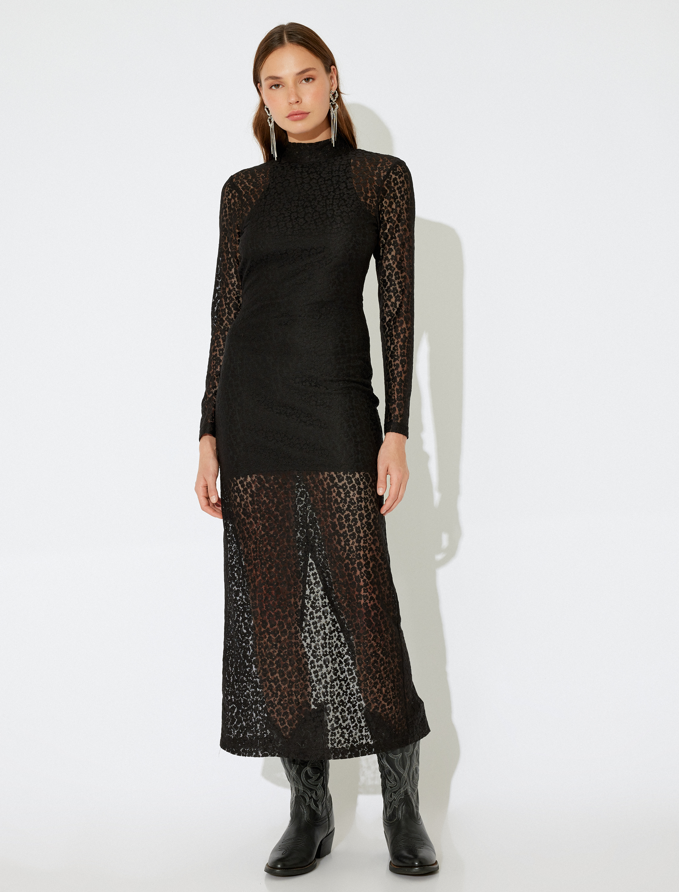   Koton X İnji - Dantelli Dik Yaka Sırt Dekolteli Slim Fit Uzun Elbise