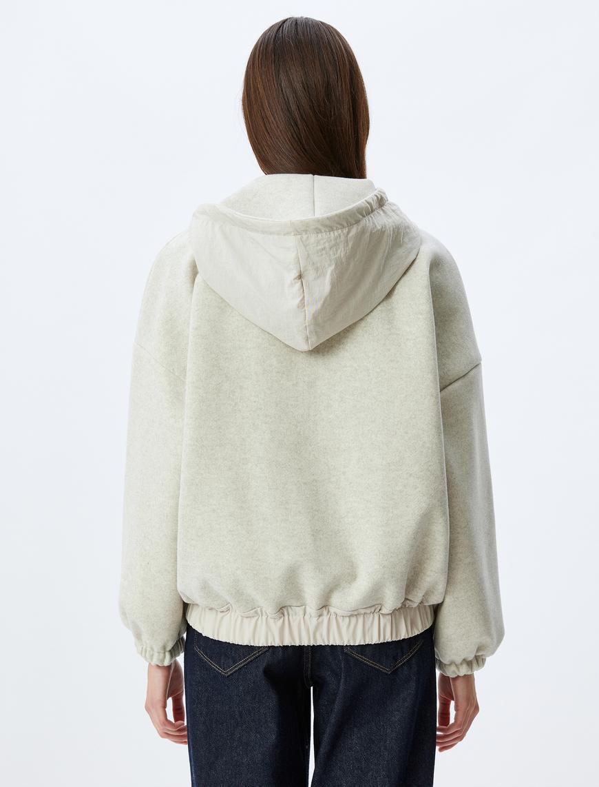   Fermuarlı Kapüşonlu Cep Detaylı Büzgülü Oversize Sweatshirt