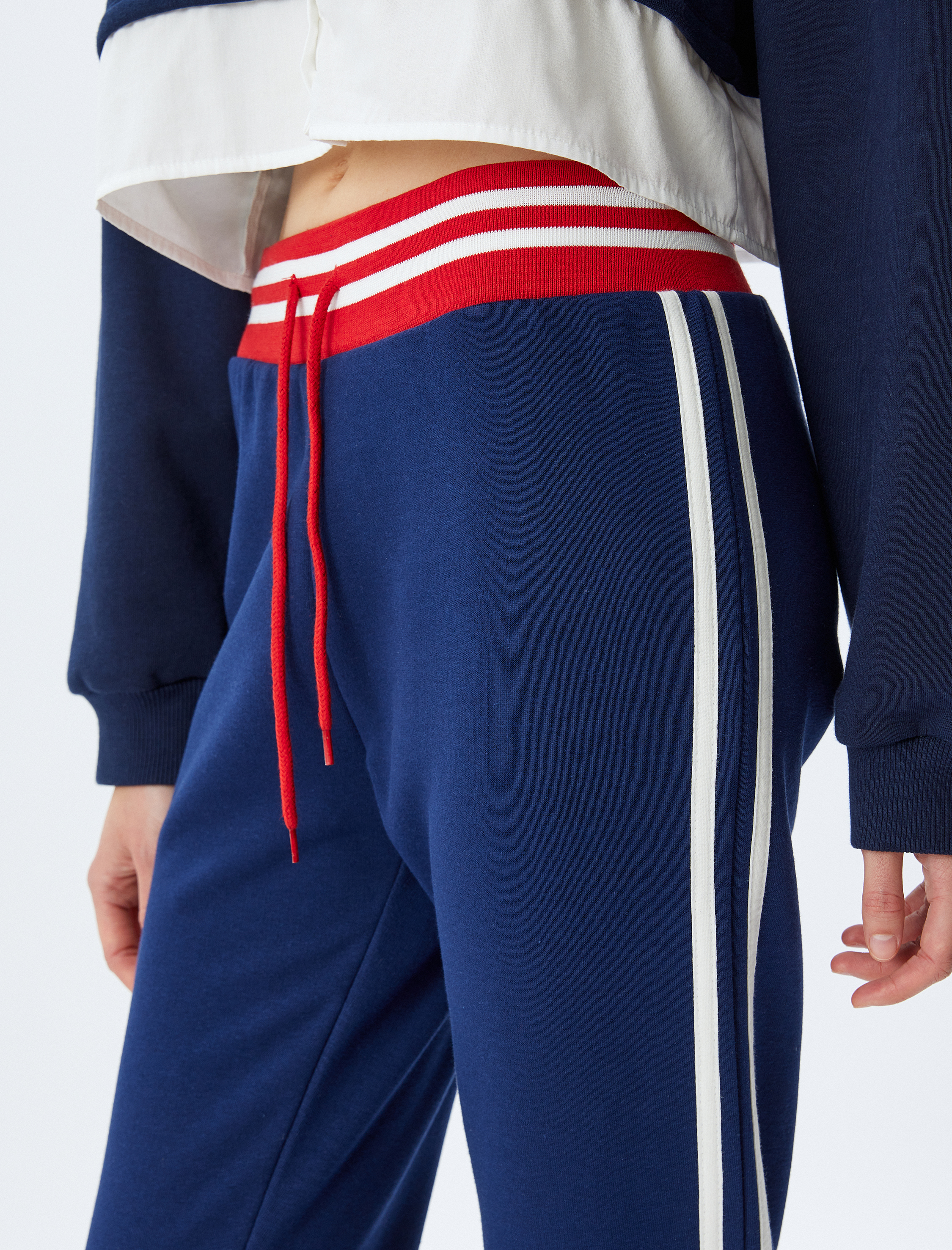   İspanyol Paça Şerit Detaylı Beli Lastikli Eşofman Altı