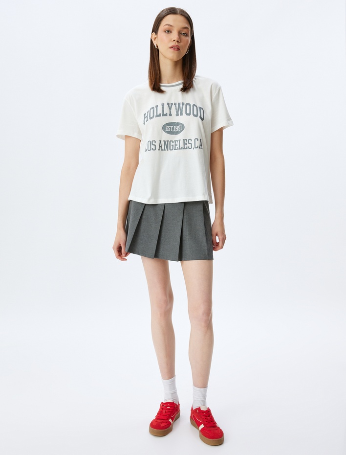  Kolej Baskılı Biyeli Bisiklet Yaka Kısa Kollu Pamuklu Tişört