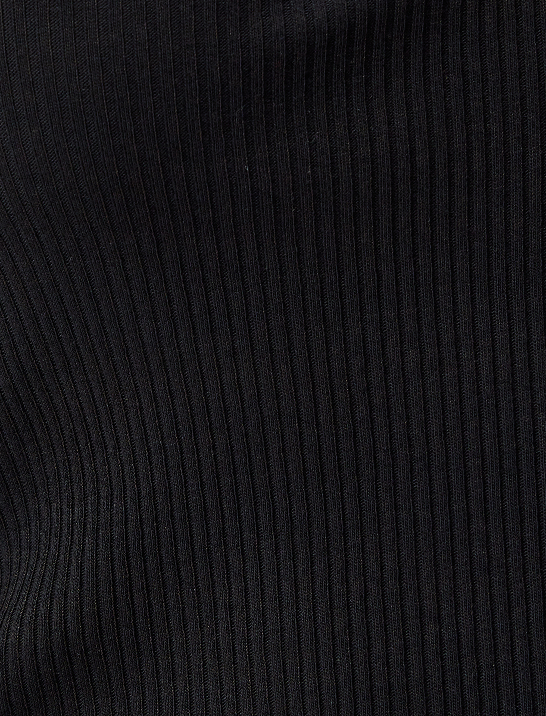   Uzun Kollu Pencere Detaylı Fiyonk Aksesuarlı Fitilli Tişört