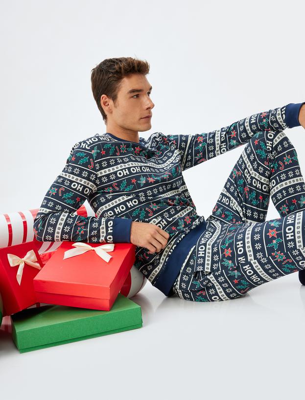 Yılbaşı Temalı Rahat Kesim Pamuklu Örme Pijama Seti_0