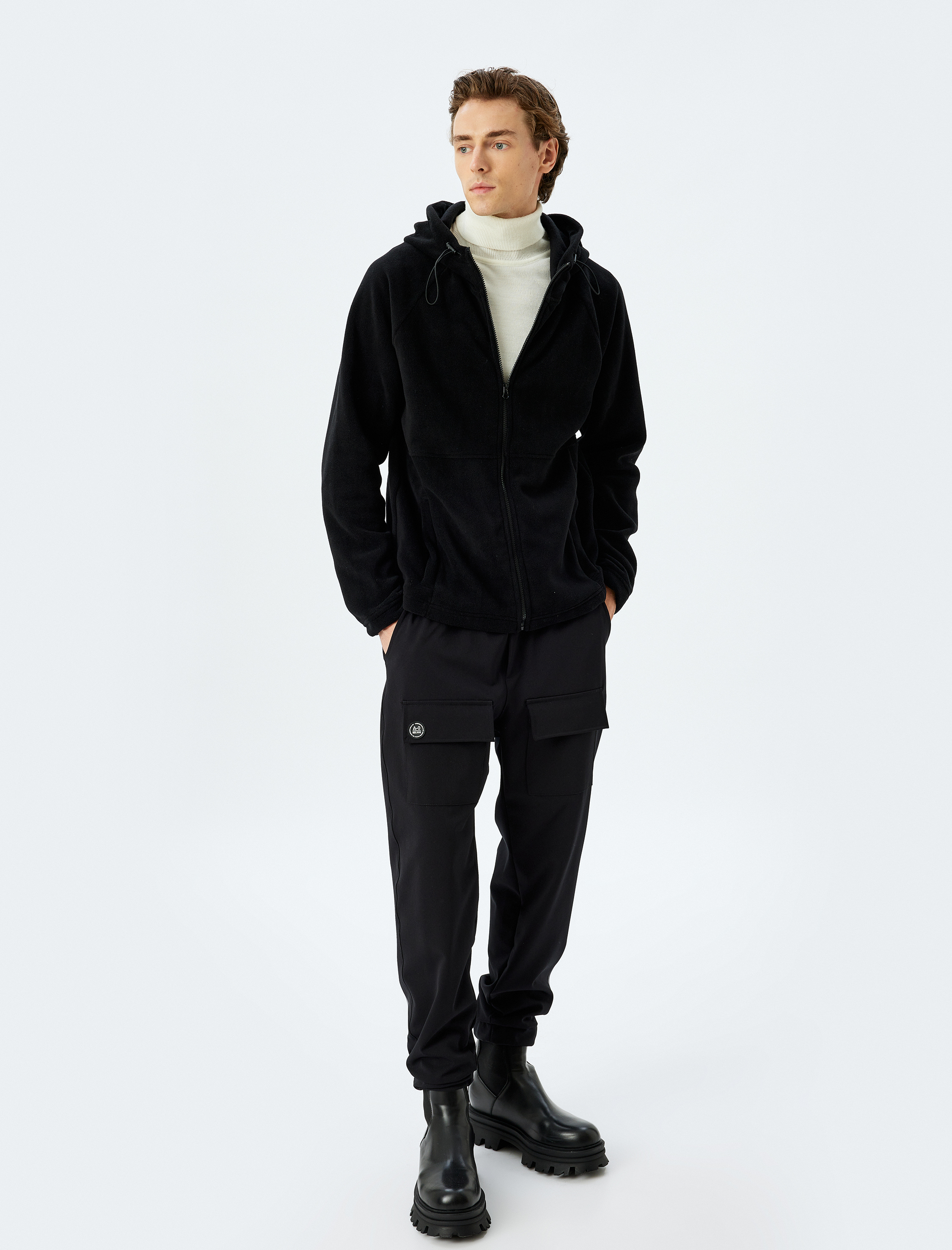 Fermuarlı Dikiş Detaylı Basic Cepli Kapşonlu Polar Hırka