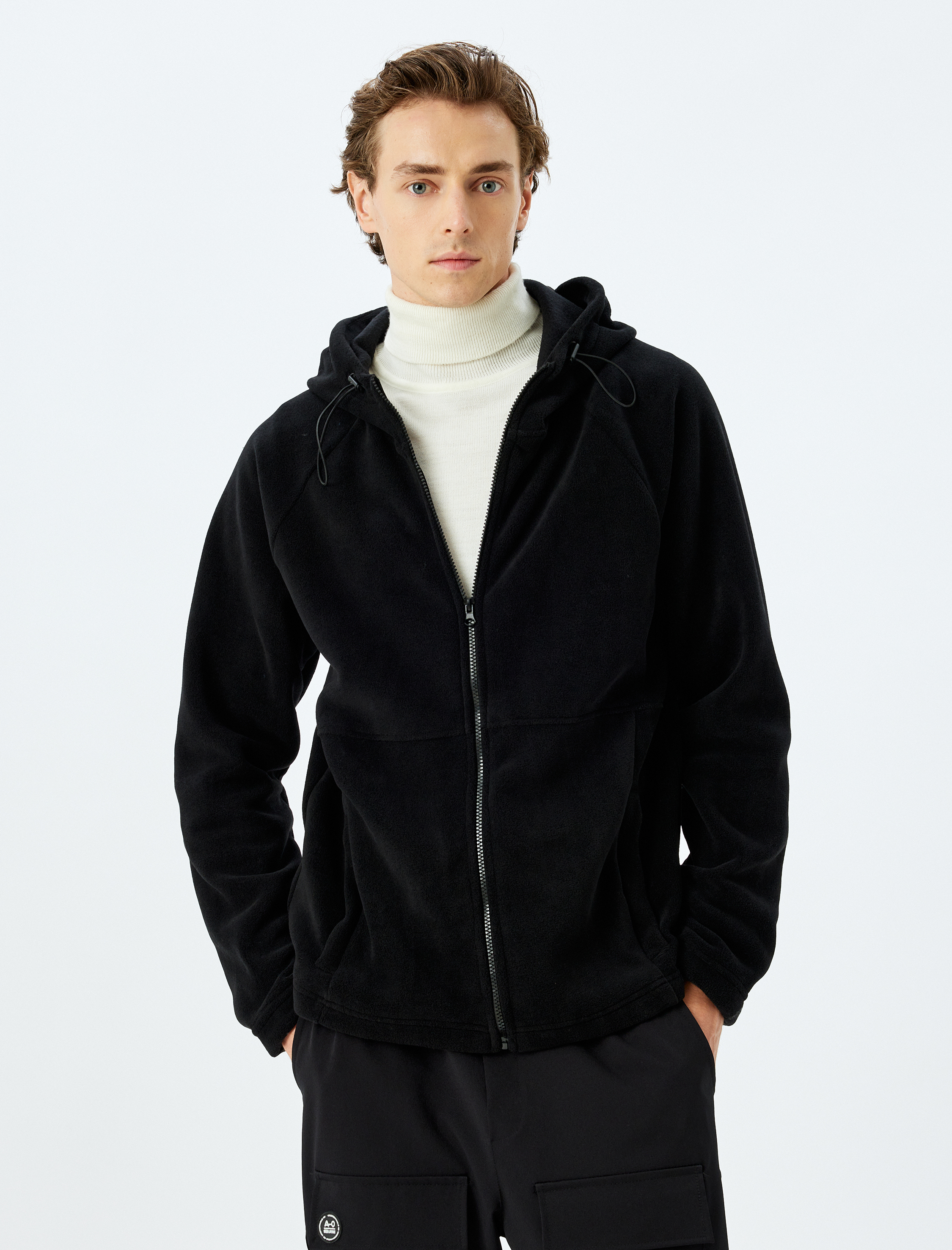 Fermuarlı Dikiş Detaylı Basic Cepli Kapşonlu Polar Hırka