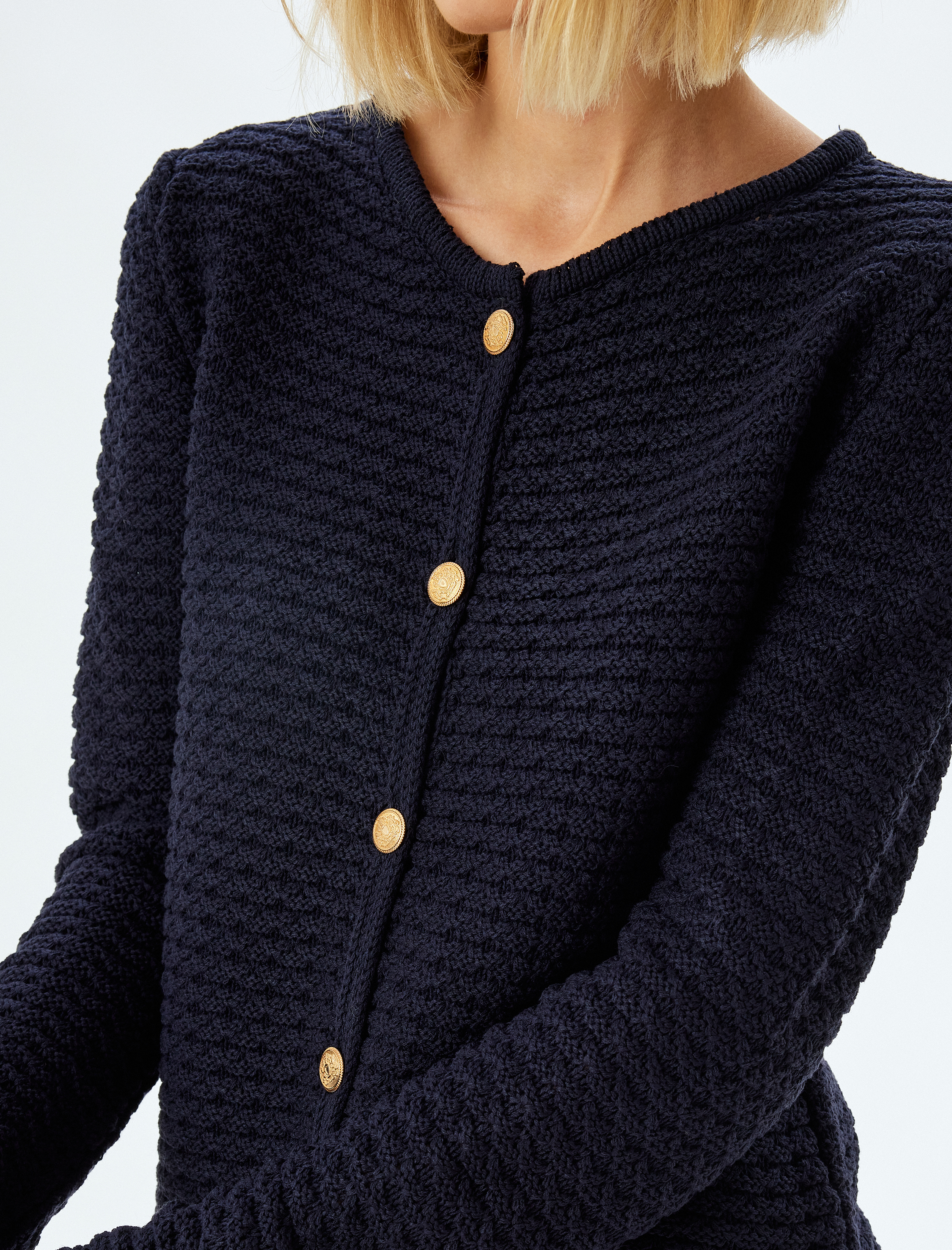   Örgü Hırka Yuvarlak Yaka Uzun Kollu Gold Düğmeli