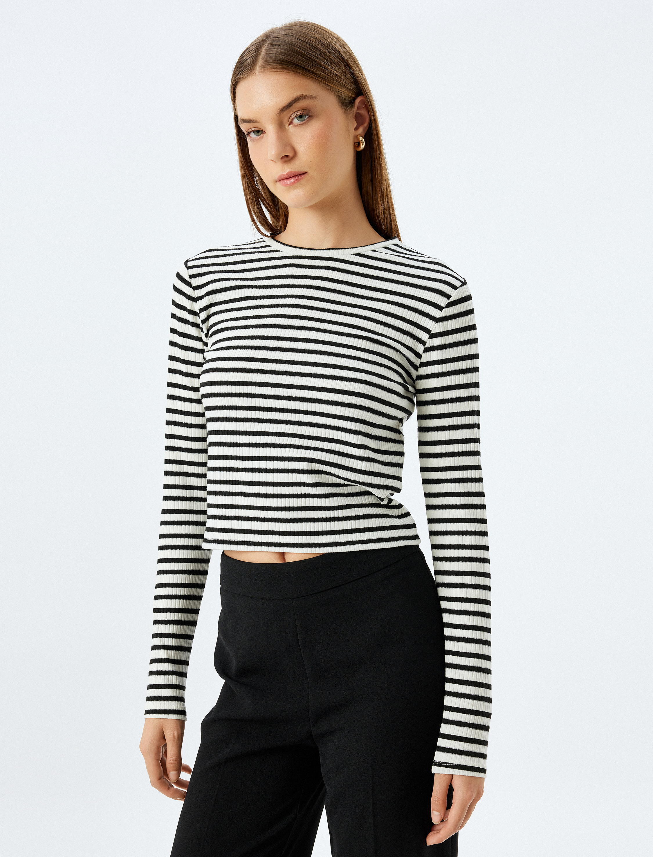   Uzun Kollu Tişört Bisiklet Yaka Metalik İplik Detaylı Kaşkorse