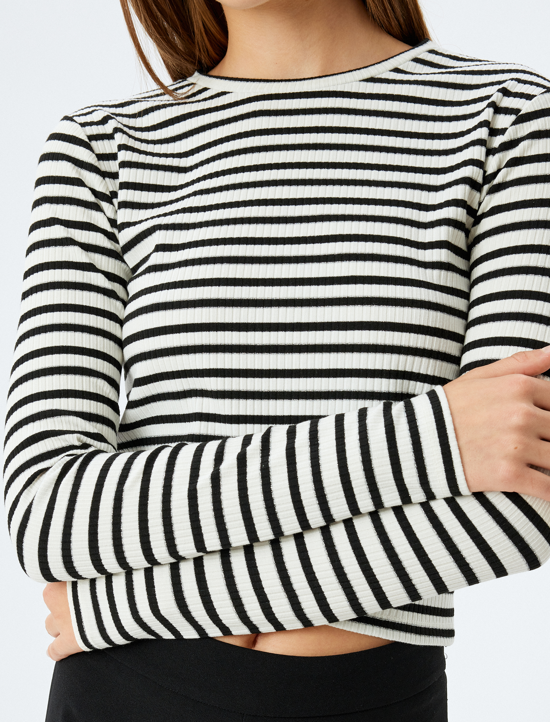   Uzun Kollu Tişört Bisiklet Yaka Metalik İplik Detaylı Kaşkorse