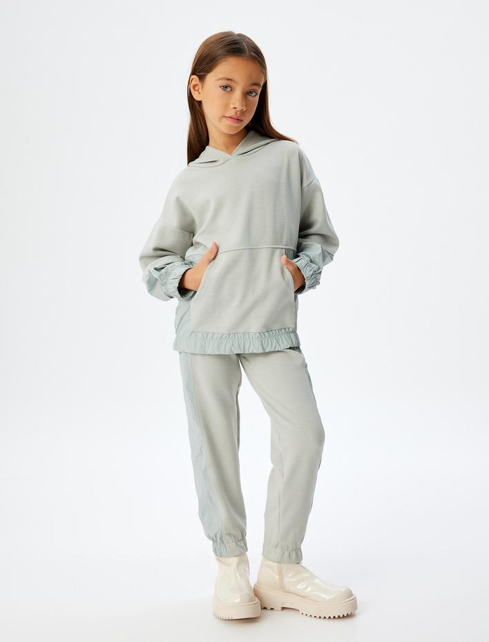 Kız Çocuk Oversize Kapşonlu Sweat Uzun Kollu Kanguru Cepli Paraşüt Kumaş Detaylı