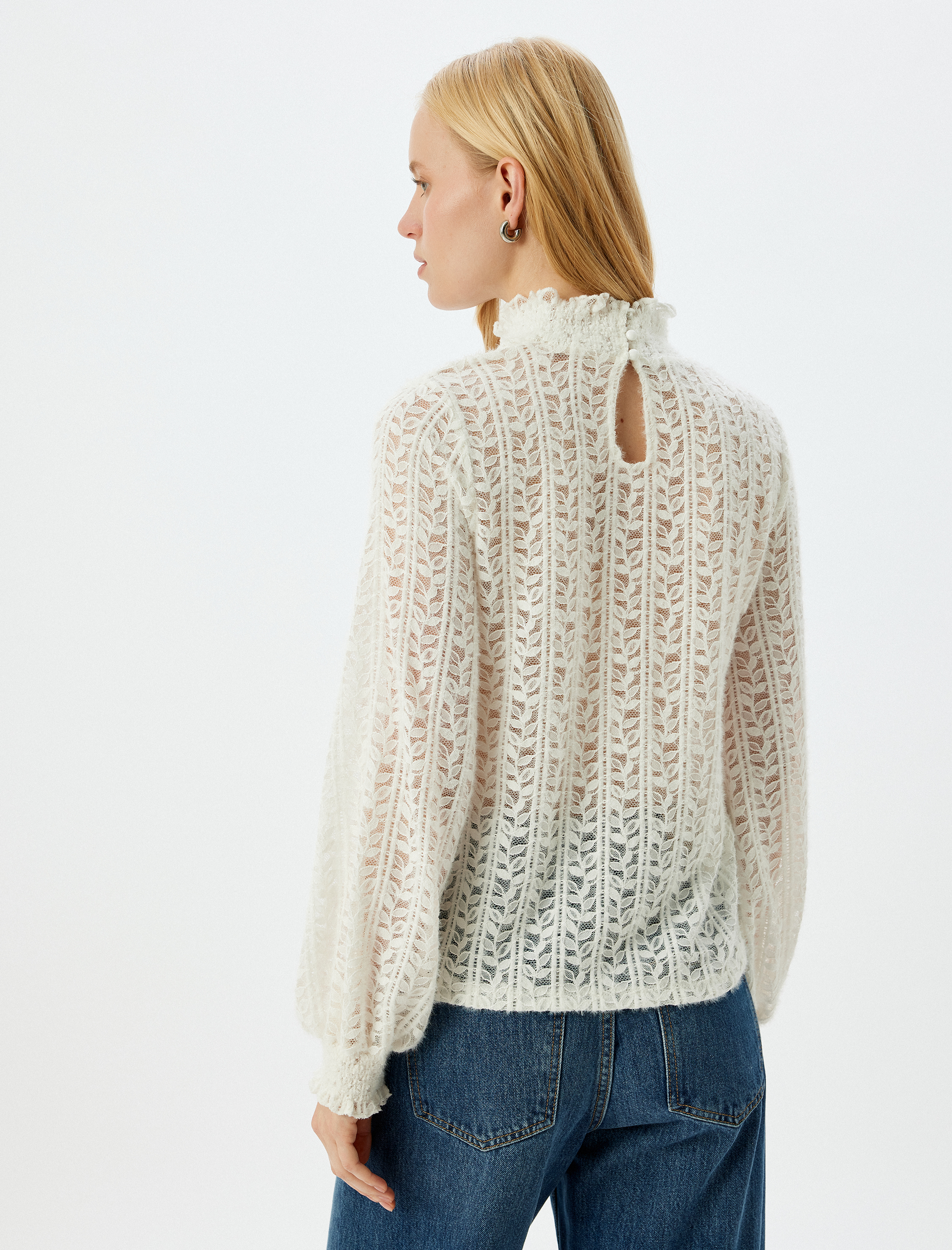   Yumuşak Dokulu Dik Yaka Transparan Floral Dantel Bluz