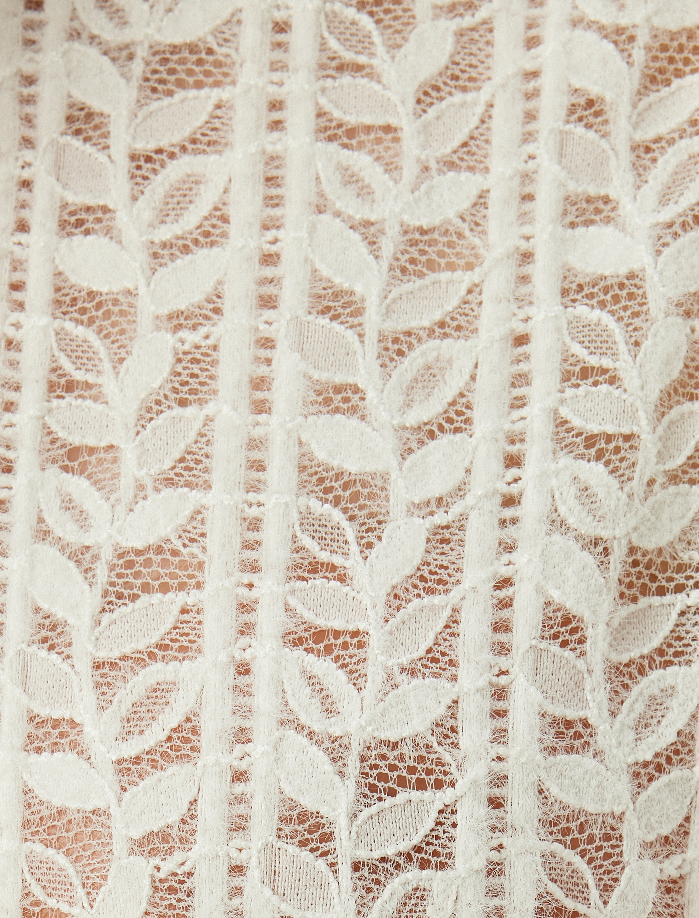   Yumuşak Dokulu Dik Yaka Transparan Floral Dantel Bluz