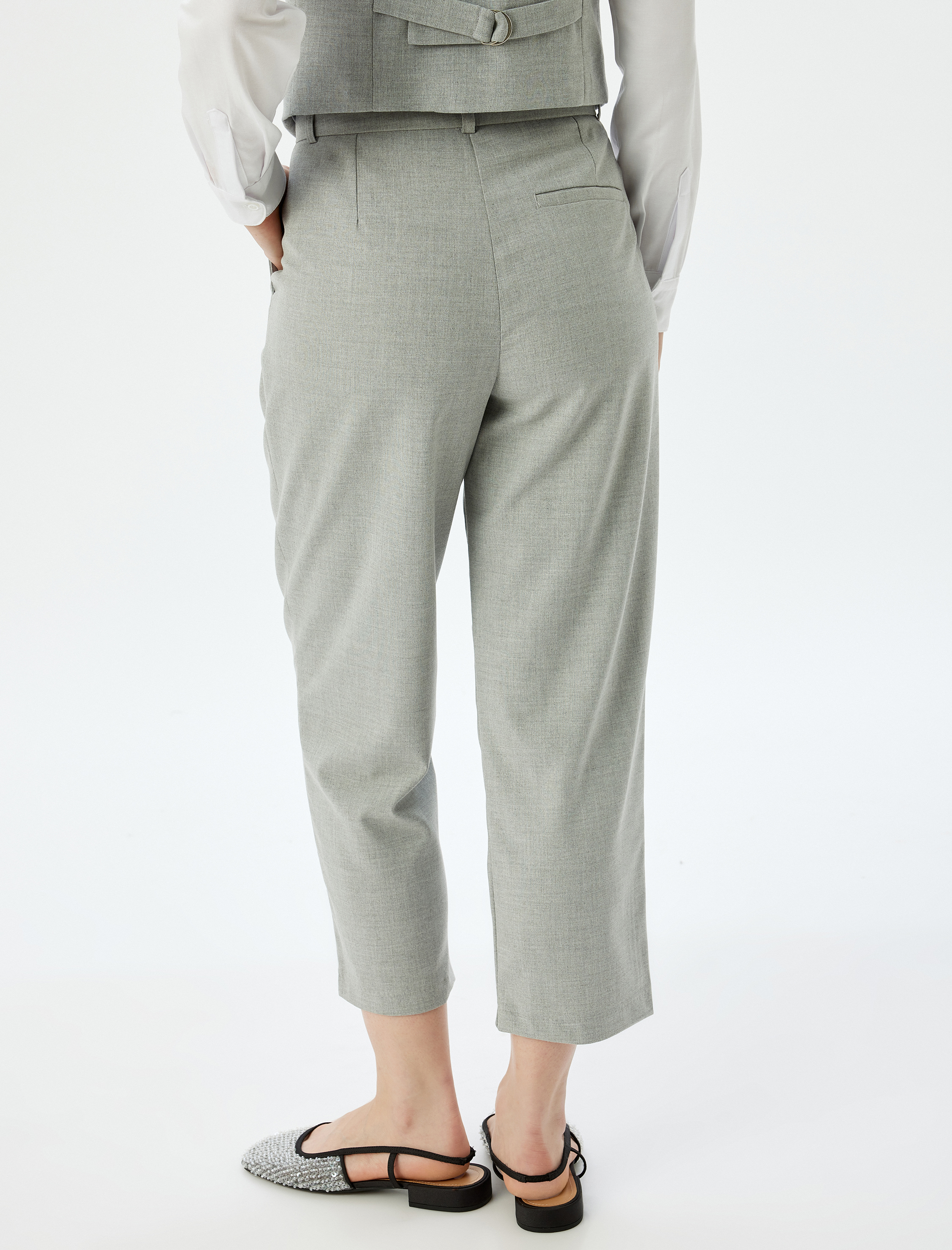   Yüksek Bel Cepli Havuç Kesim Kumaş Pantolon