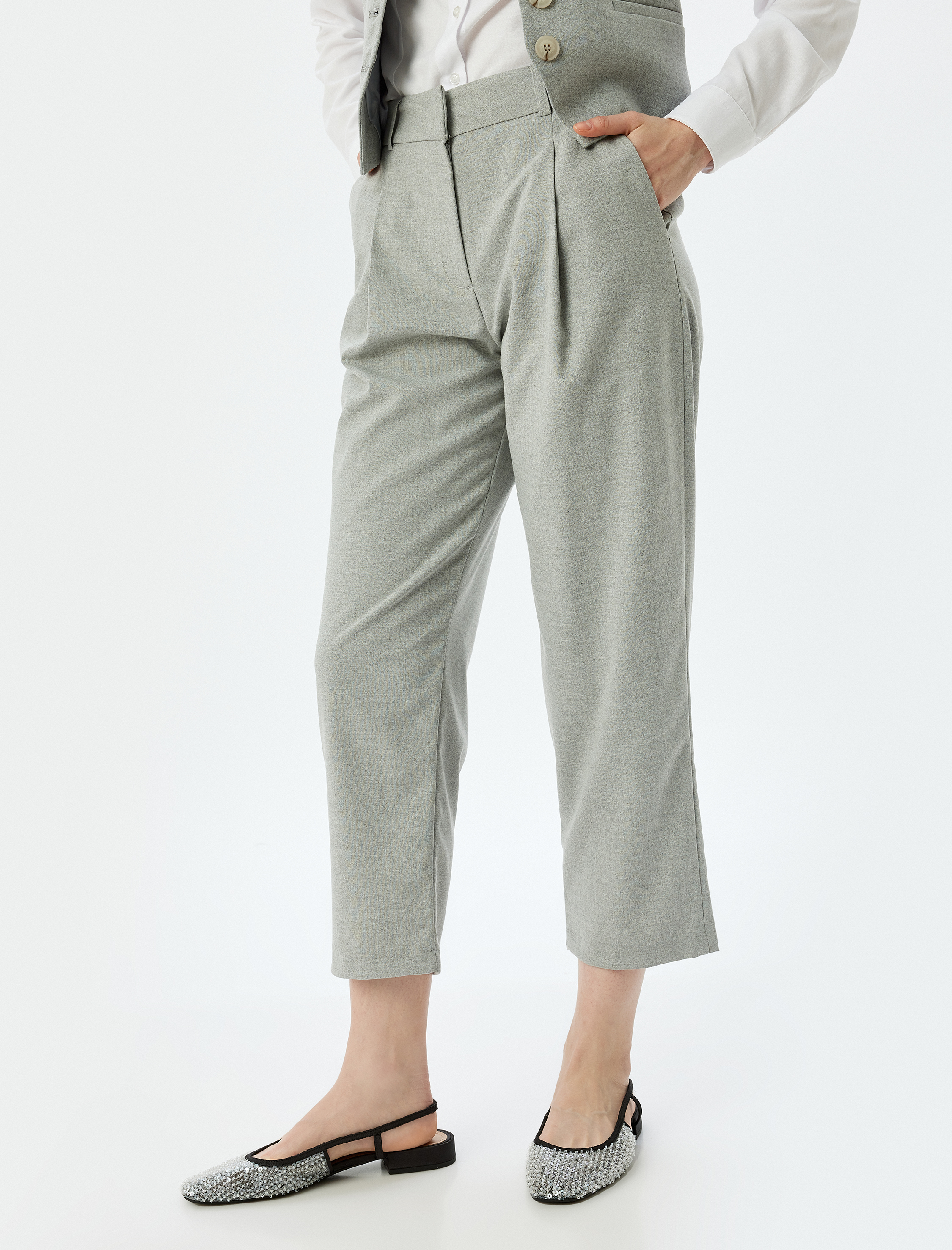   Yüksek Bel Cepli Havuç Kesim Kumaş Pantolon