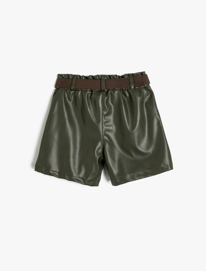 Kız Çocuk Deri Görünümlü Kemerli Cep Detaylı Şort
