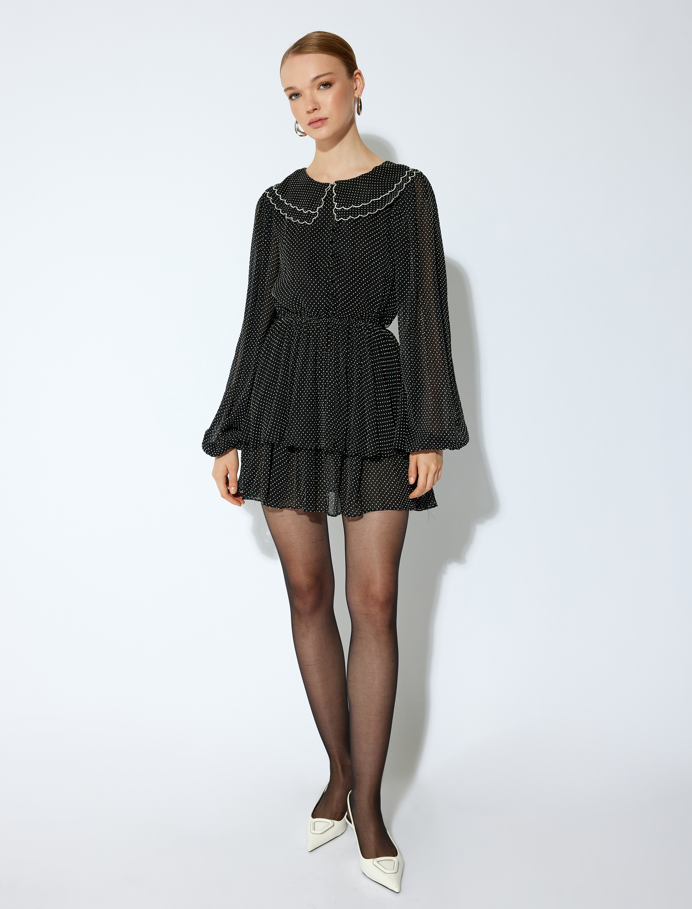   Uzun Kollu Bebe Yaka Puantiyeli Mini Elbise