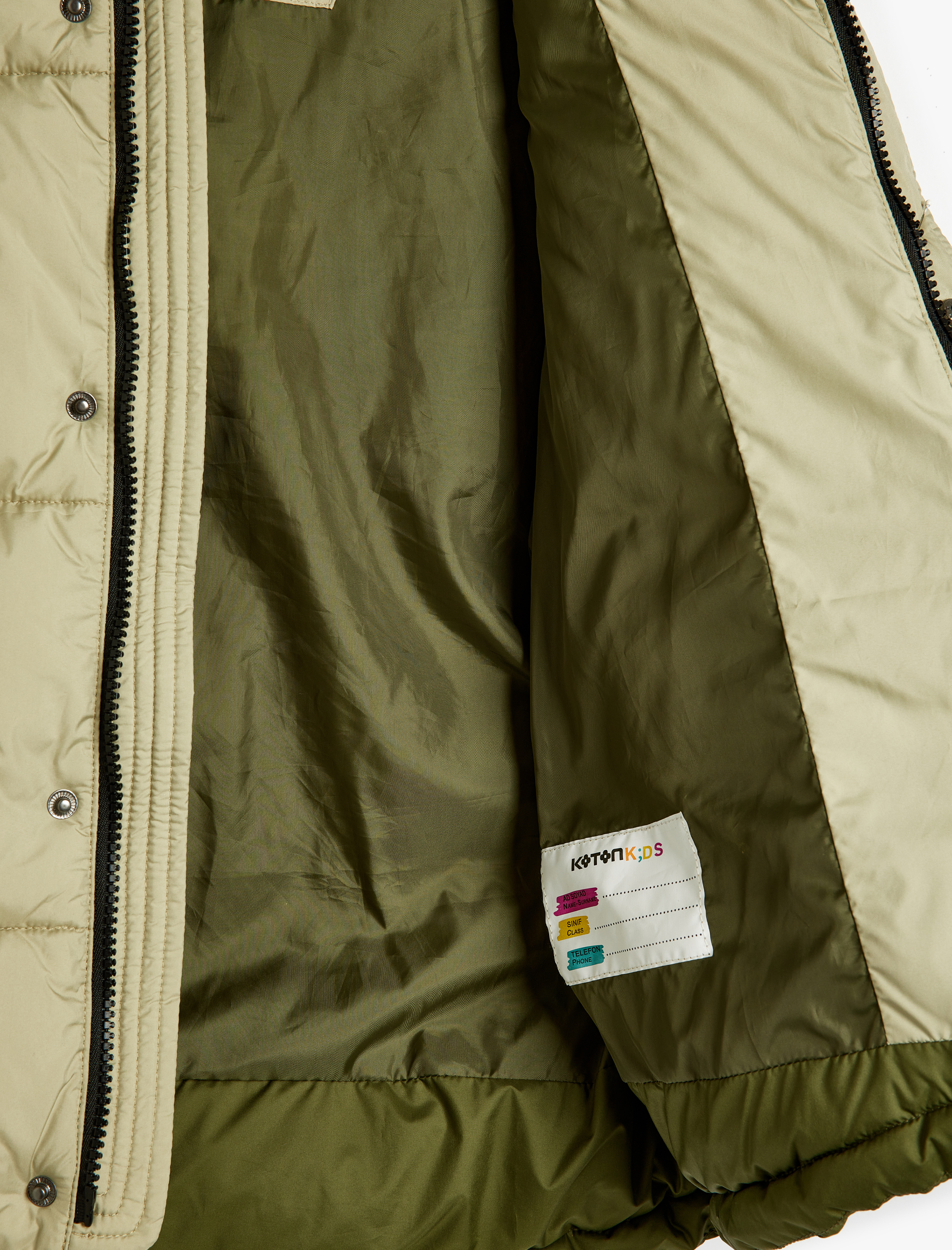 Erkek Çocuk Kapşonlu Şişme Mont Rüzgar Kapaklı Ce Detaylı Aplikeli