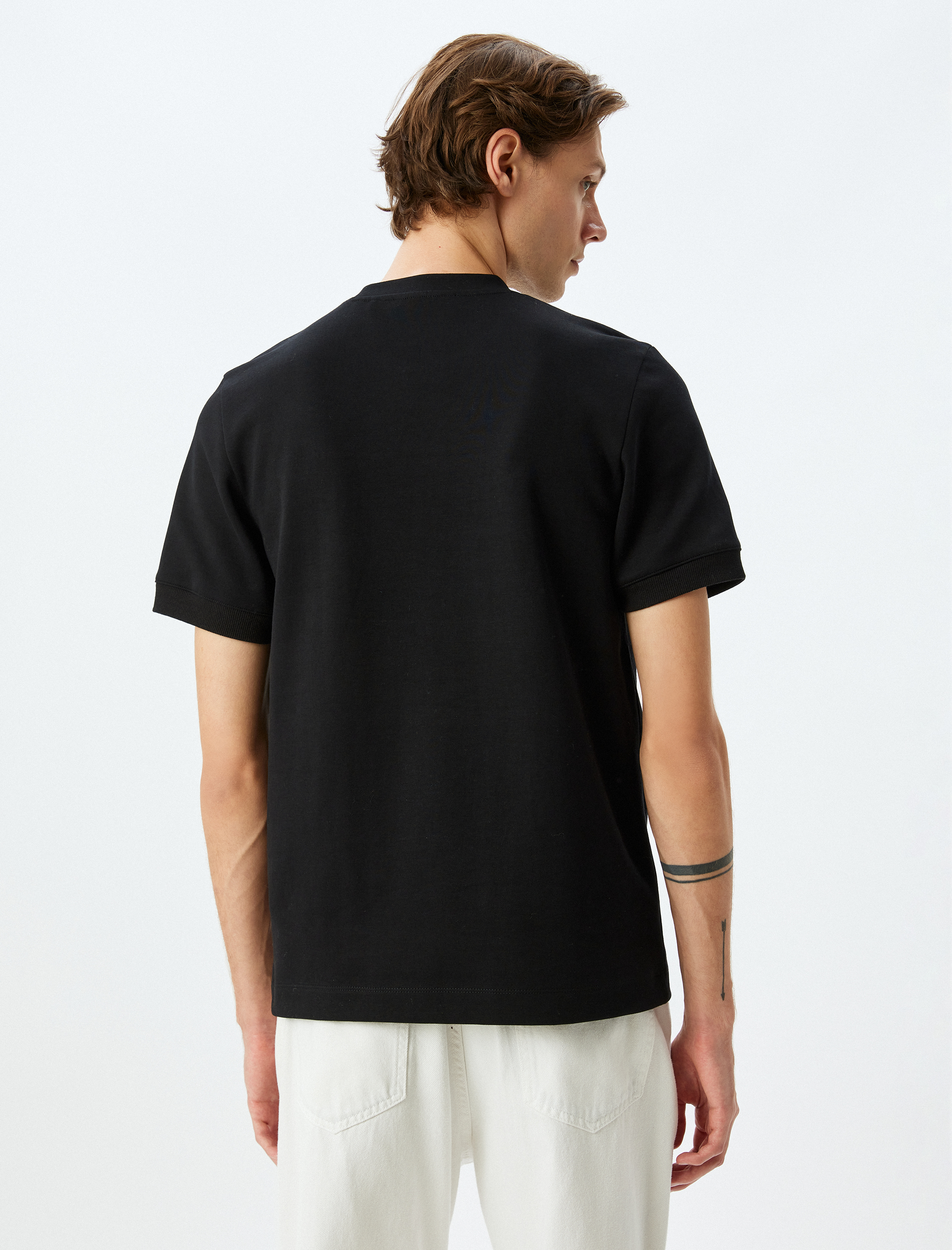   Kısa Kollu Pamuk Karışımlı Kalın Tok Kumaş Regular Fit Bisiklet Yaka Tişört