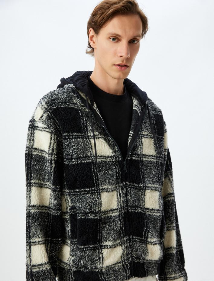  Ekose Desenli Fermuarlı Kapşonlu Peluş Ceket