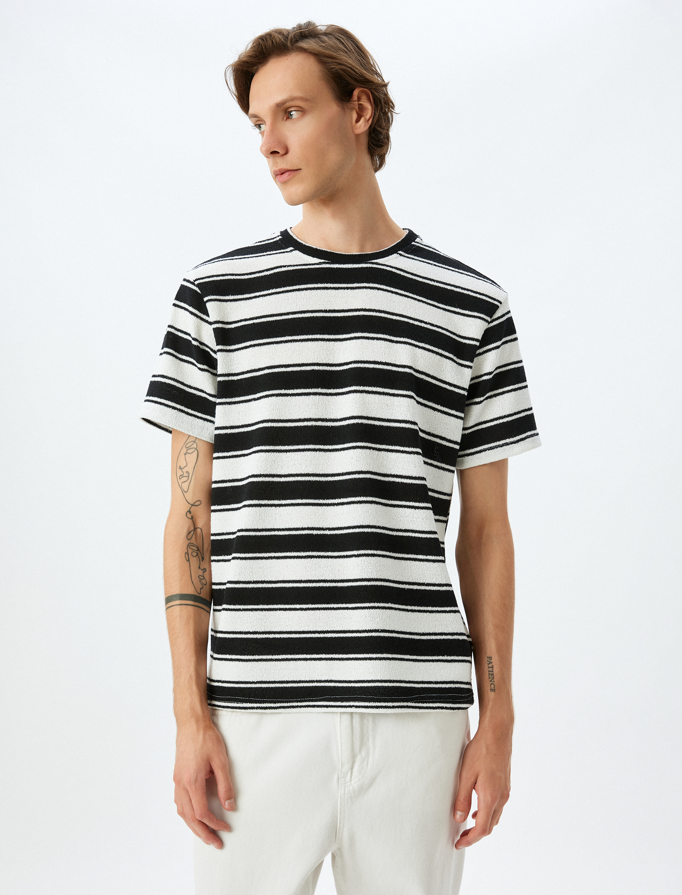   Kısa Kollu Bisiklet Yaka Regular Fit Pamuk Karışımlı Çizgili Tişört