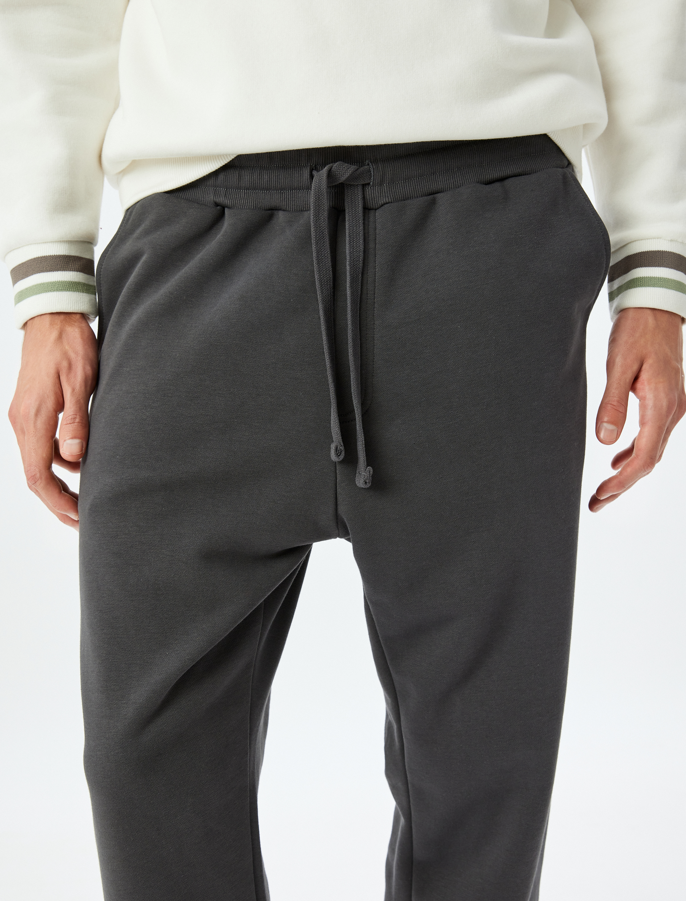   Eşofman Altı Beli Bağcıklı Lastikli Paça Cep Detaylı Pamuklu