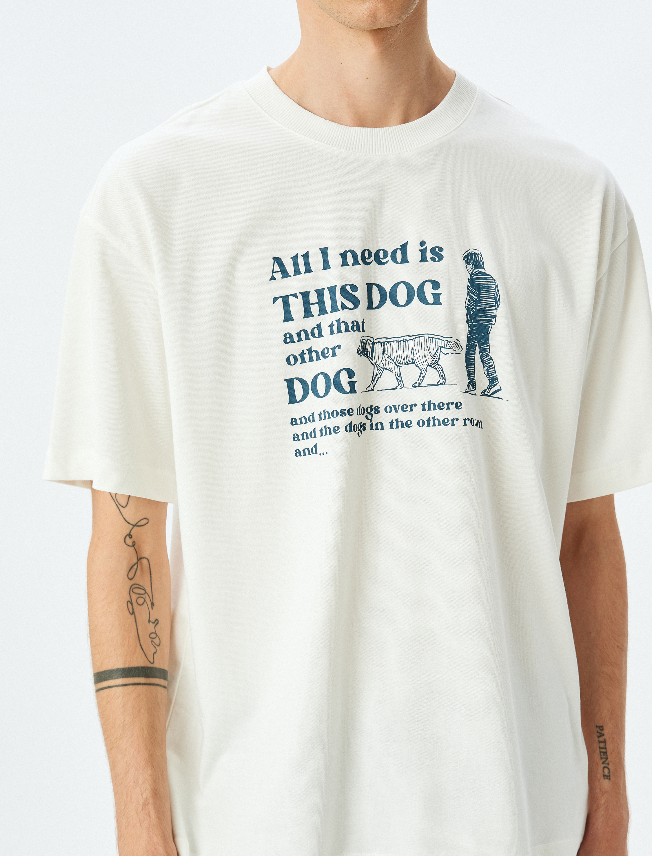   Bisiklet Yaka Kısa Kollu Pamuklu Tok Kumaş Oversize Baskılı Tişört