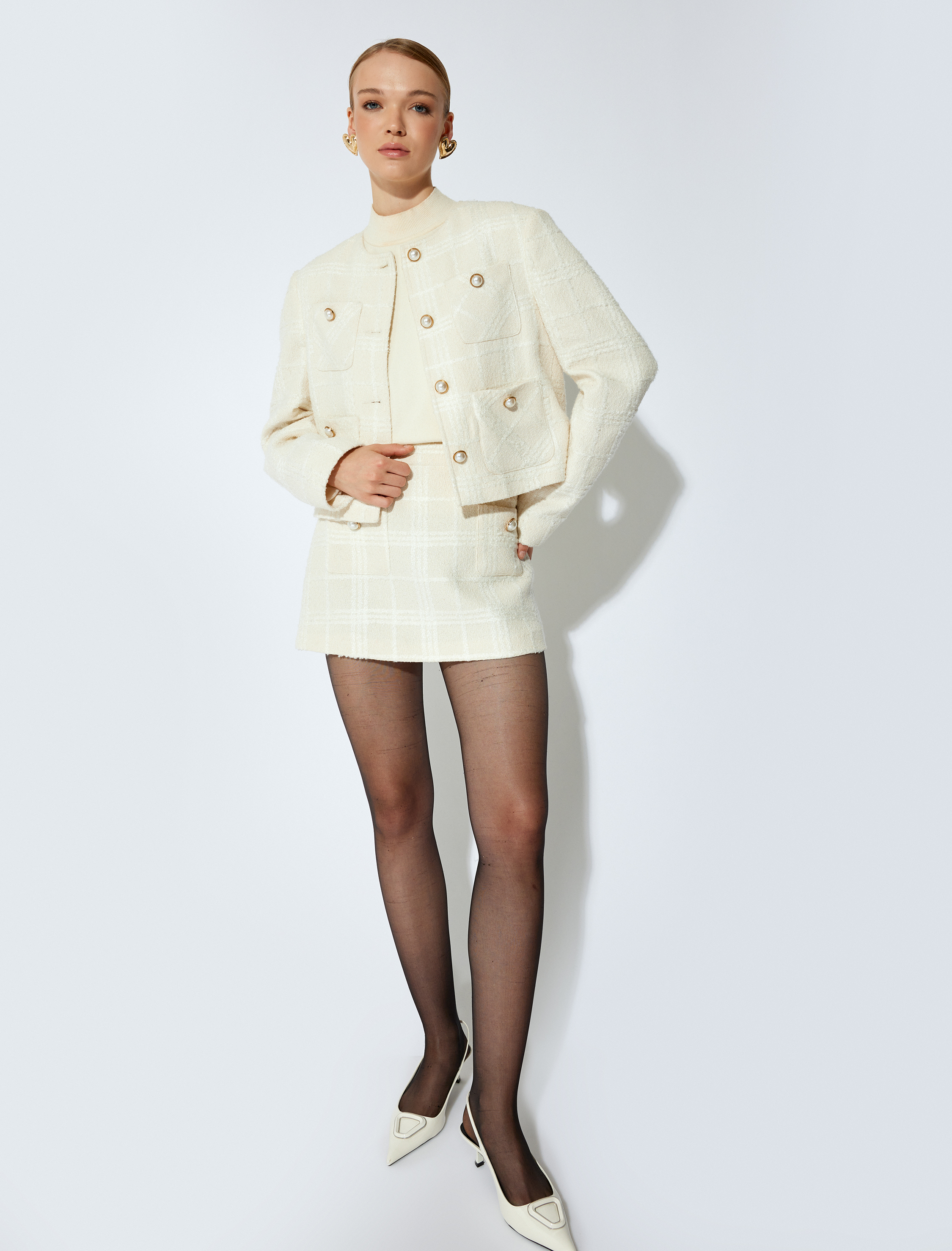   Cepli Yuvarlak Yaka İnci Düğme Detaylı Tüvit Ceket