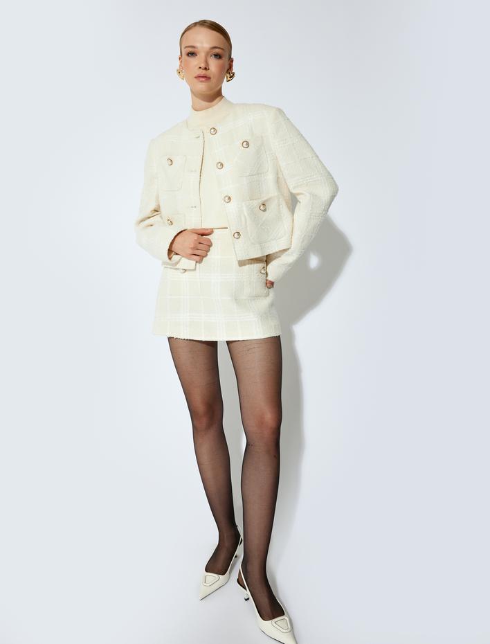  Koton X Sibil Çetinkaya - Cepli Yuvarlak Yaka İnci Düğme Detaylı Tüvit Ceket