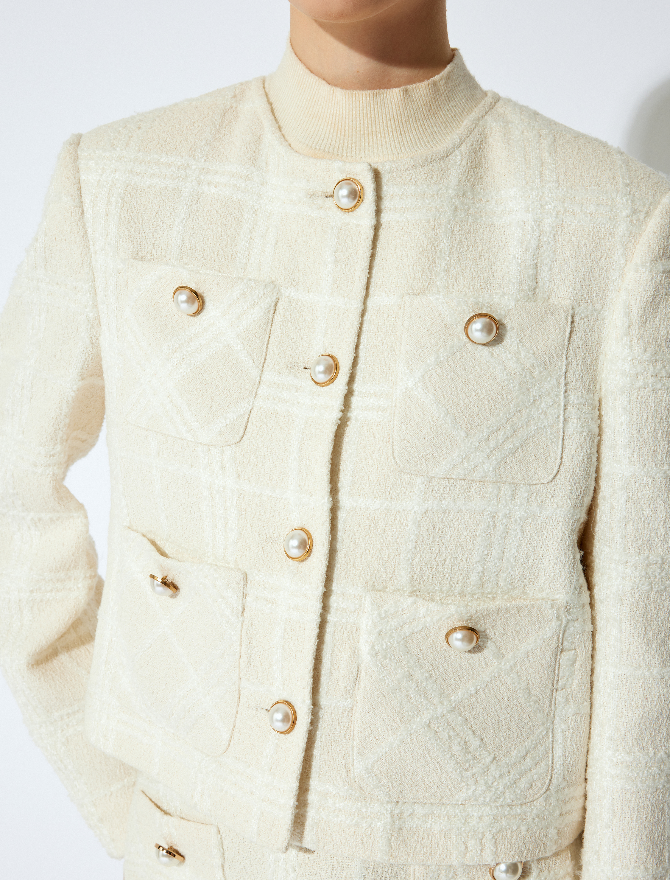   Cepli Yuvarlak Yaka İnci Düğme Detaylı Tüvit Ceket