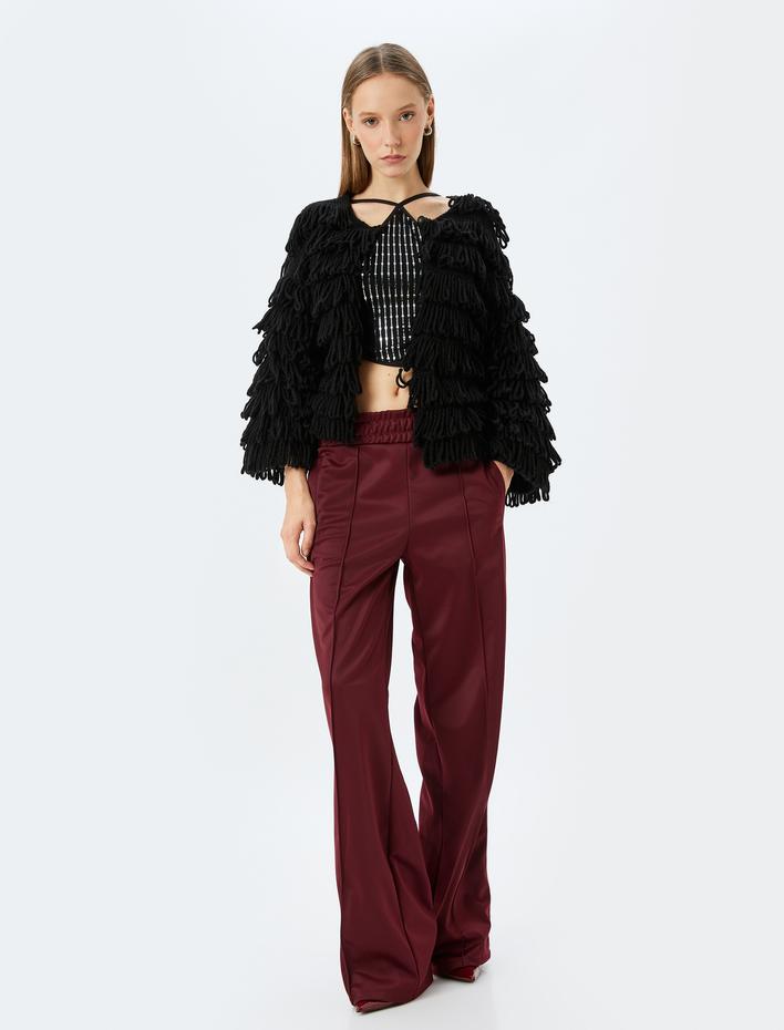  Koton X İnji - Crop Püsküllü Dokulu Düğme Detaylı Hırka