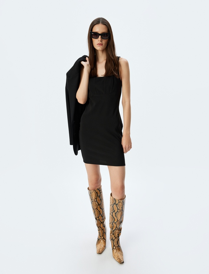  Kare Yaka Askılı Mini Elbise