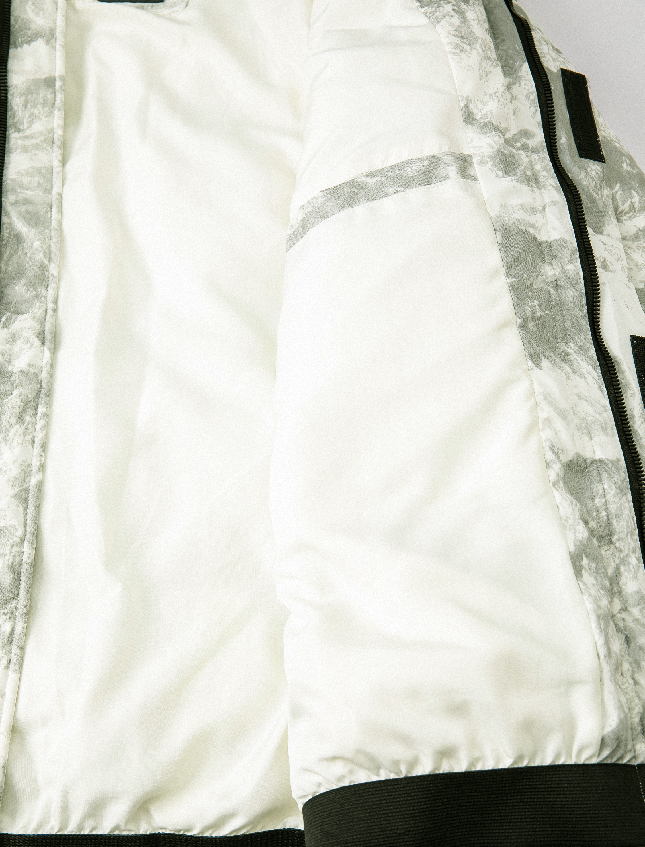 Kapüşonlu Şişme Mont Fermuarlı Rüzgar Kapaklı