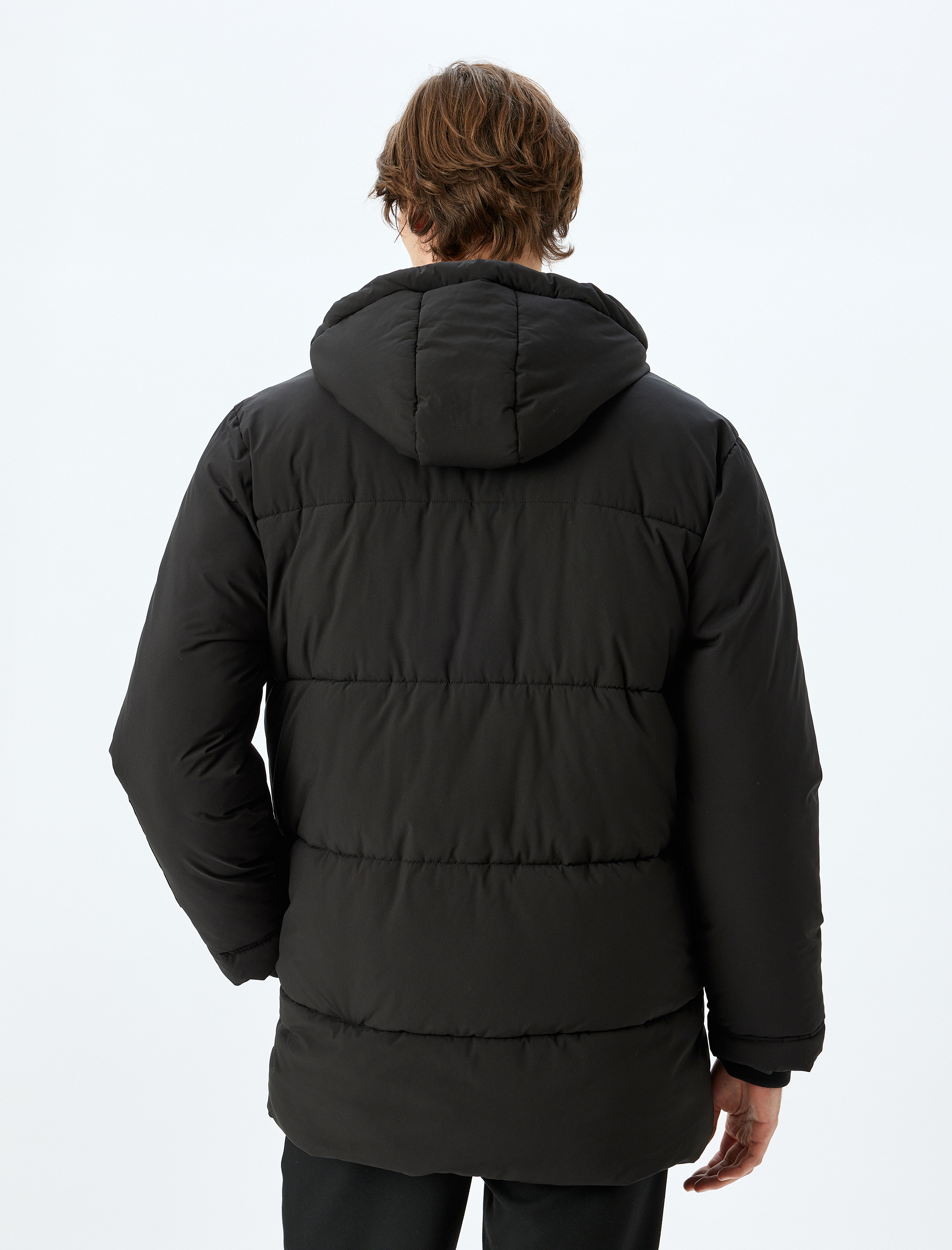   Şişme Mont Uzun Kollu Kapşonlu Kapaklı Cep Detaylı