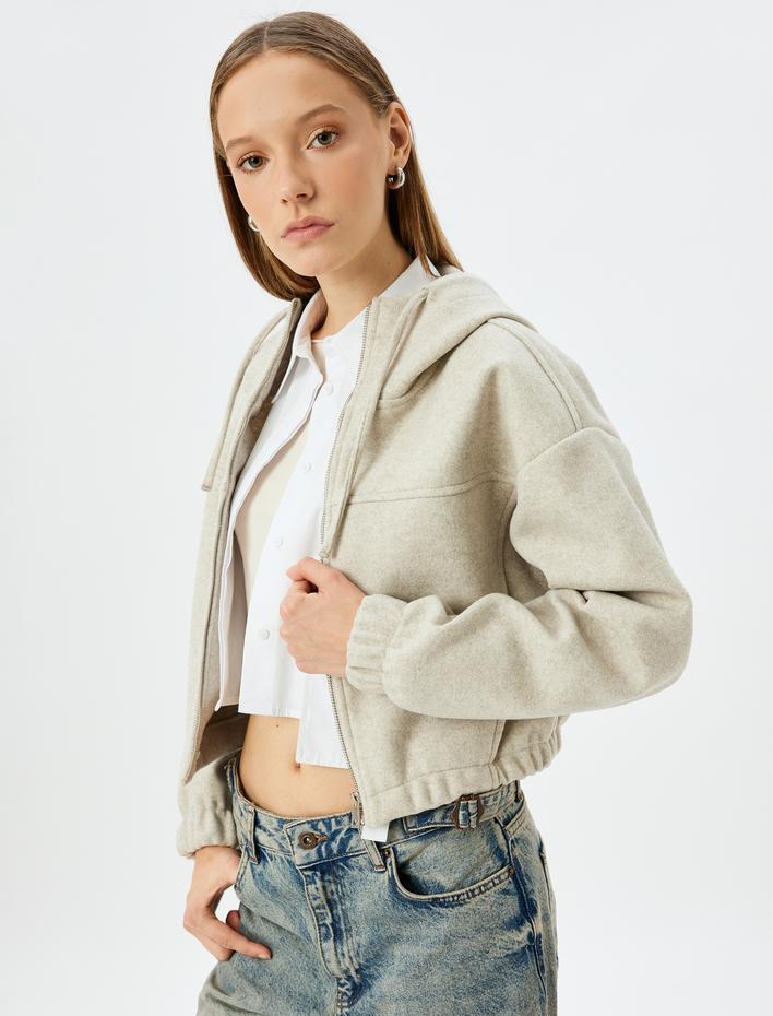  Kapüşonlu Fermuarlı Dikiş Detaylı Crop Sweatshirt