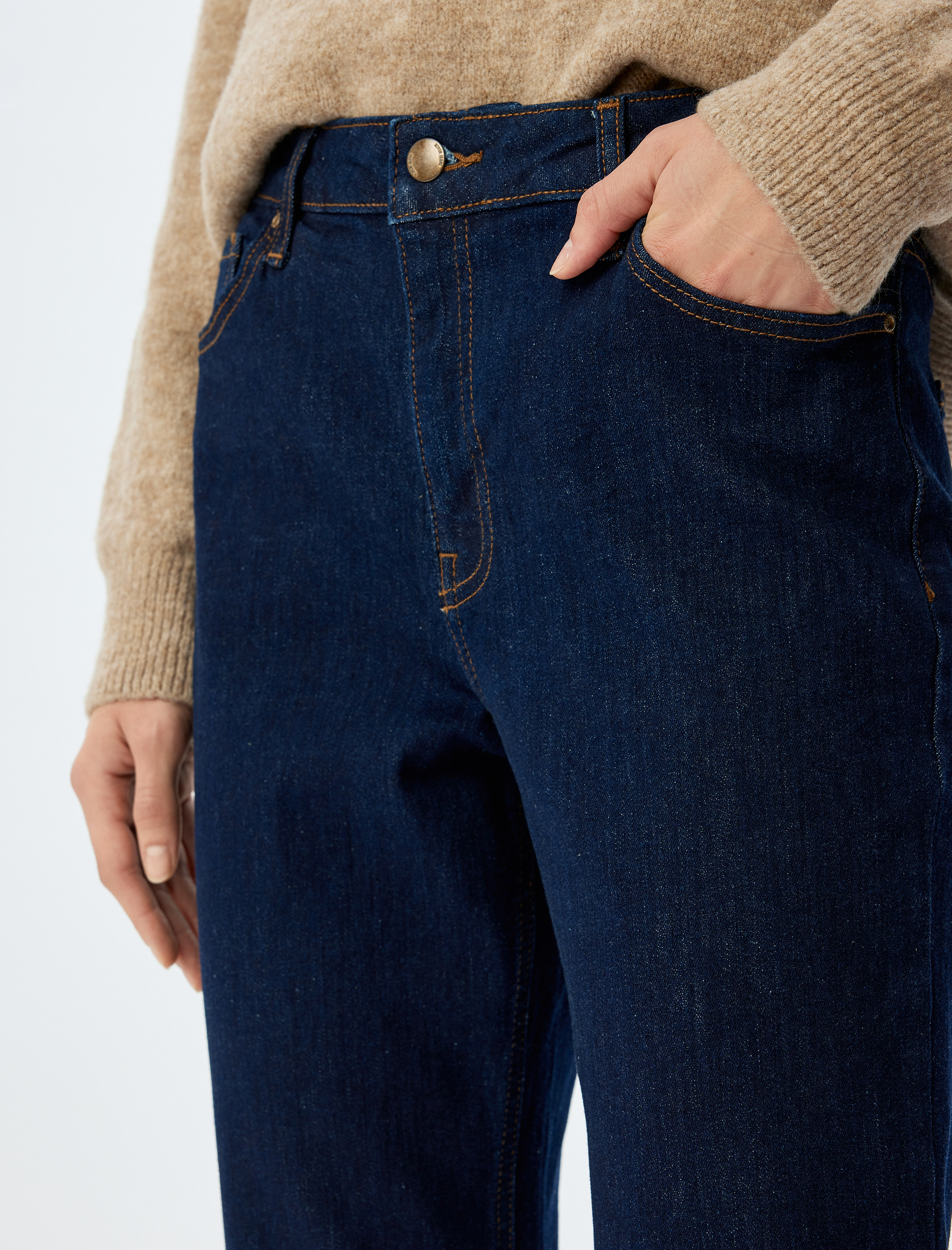   Slim Straight Fit Normal Bel Düğmeli Cepli Kot Pantolon - Slim Straight Jean