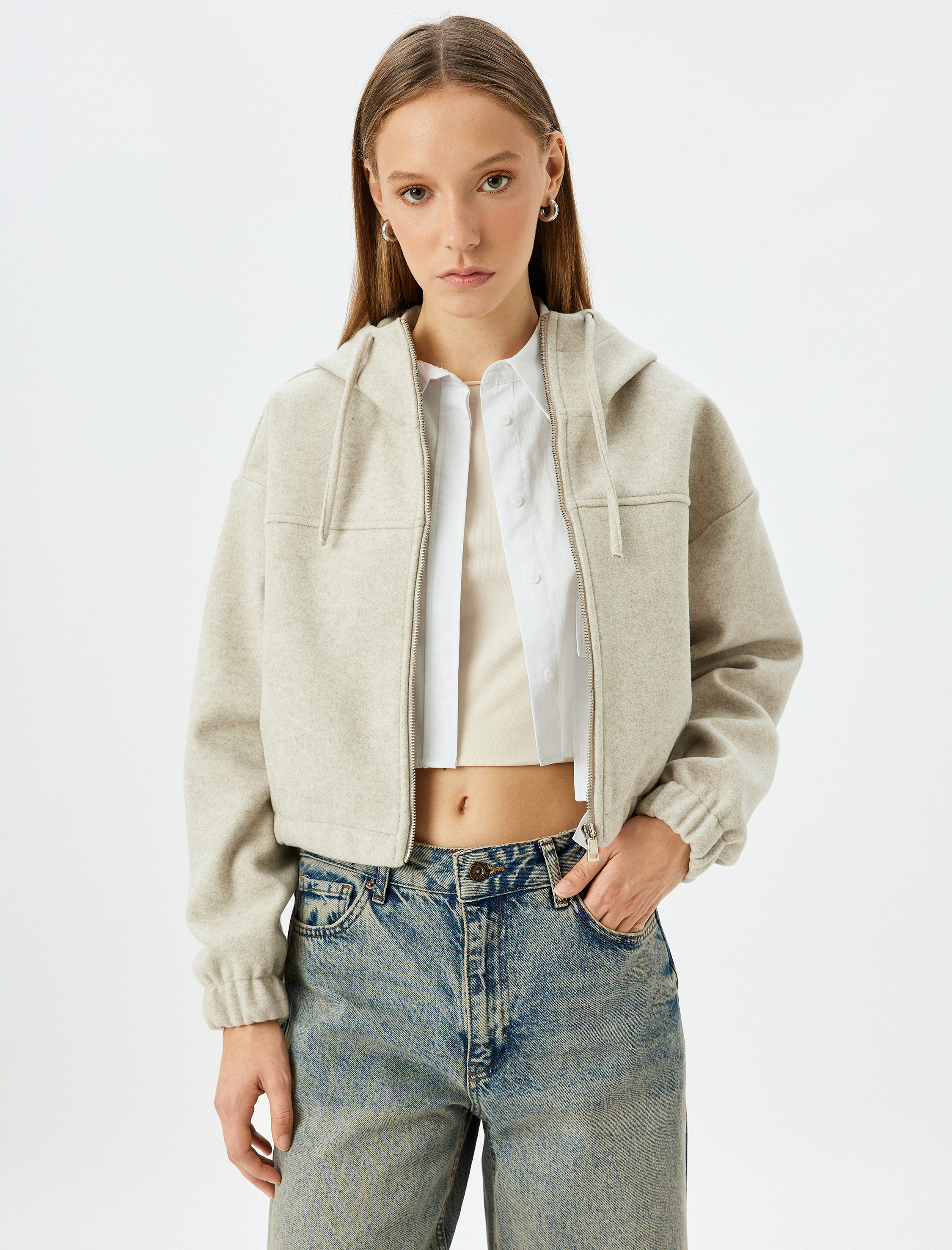   Kapüşonlu Fermuarlı Dikiş Detaylı Crop Sweatshirt