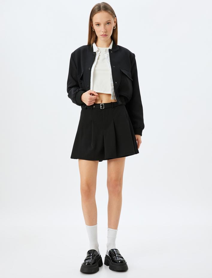  Pileli Kemer Detaylı Mini Şort Etek