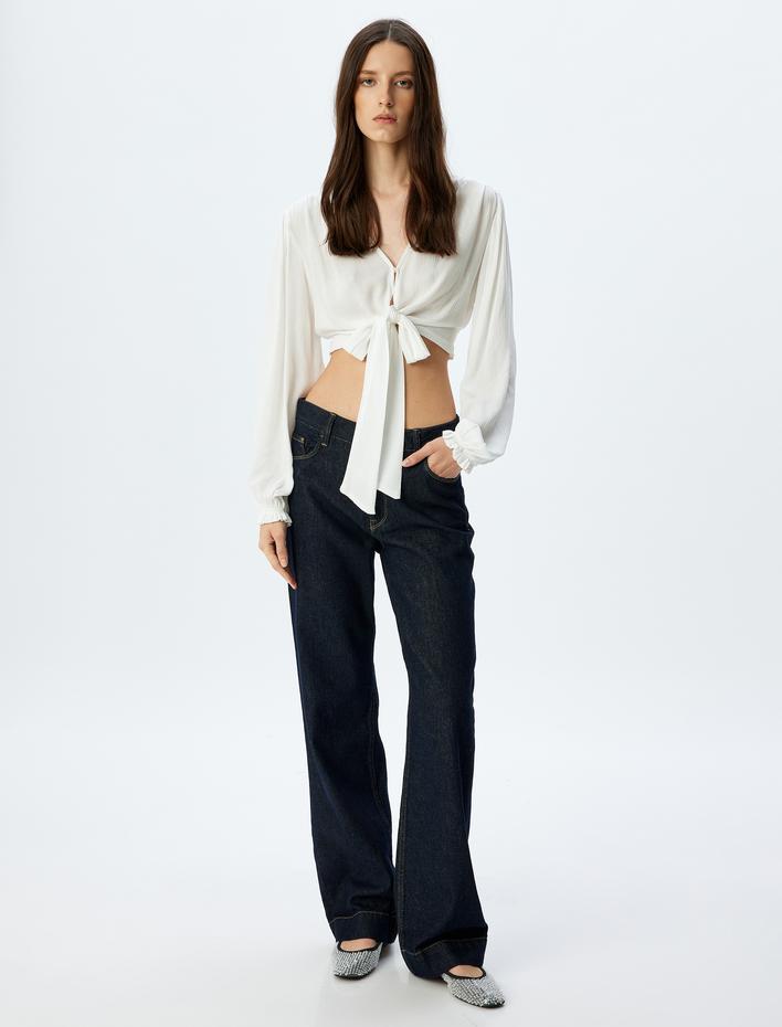  Uzun Kollu Önden Bağlama Detaylı Düğmeli Viskon Crop Bluz