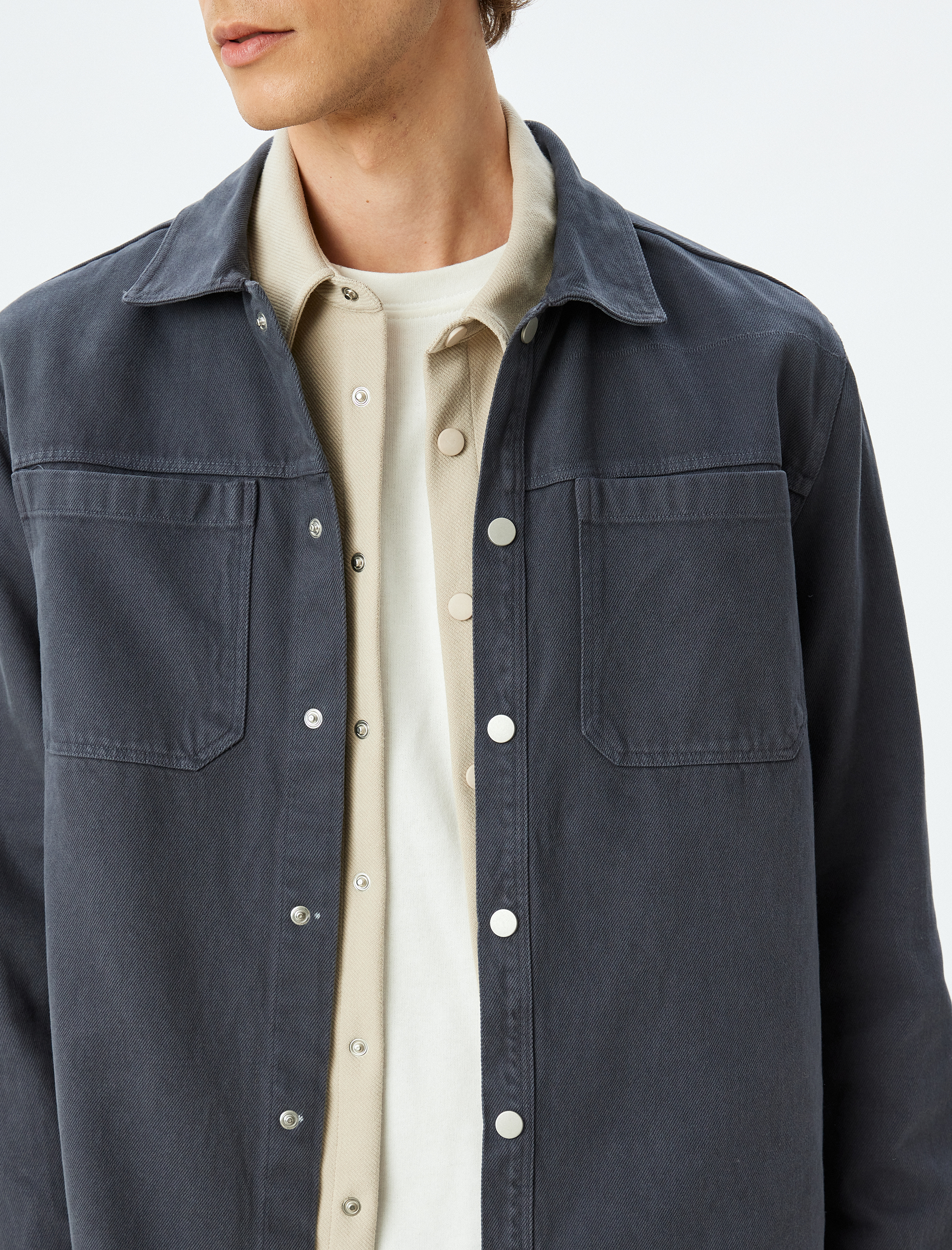 Cep Detaylı Düğmeli Pamuklu Regular Fit Uzun Kollu Gömlek Ceket