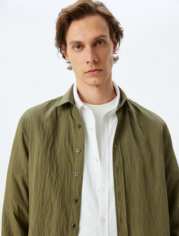  Uzun Kollu Regular Fit Düğmeli Viskon Çizgili Gömlek