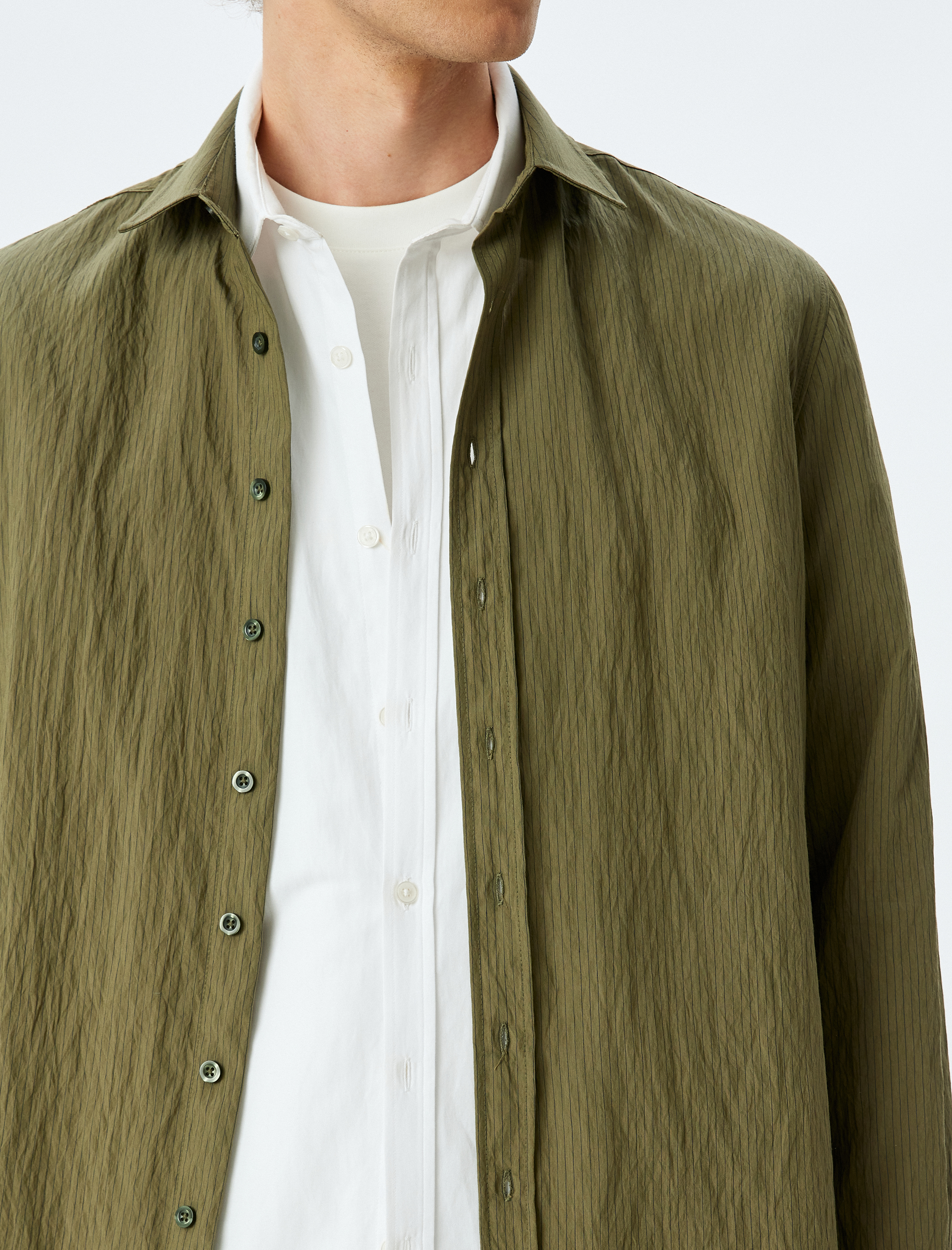   Uzun Kollu Regular Fit Düğmeli Viskon Çizgili Gömlek