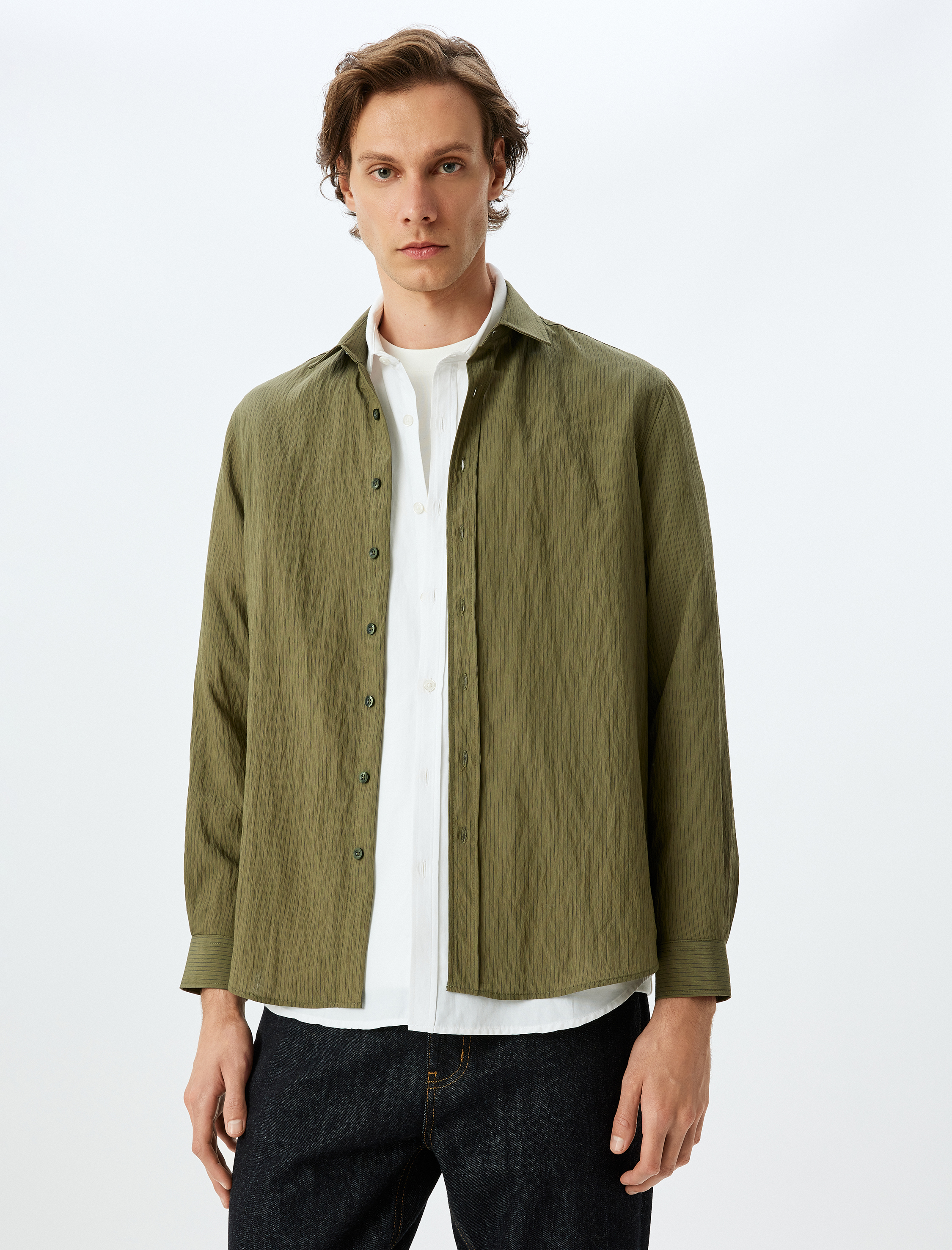   Uzun Kollu Regular Fit Düğmeli Viskon Çizgili Gömlek