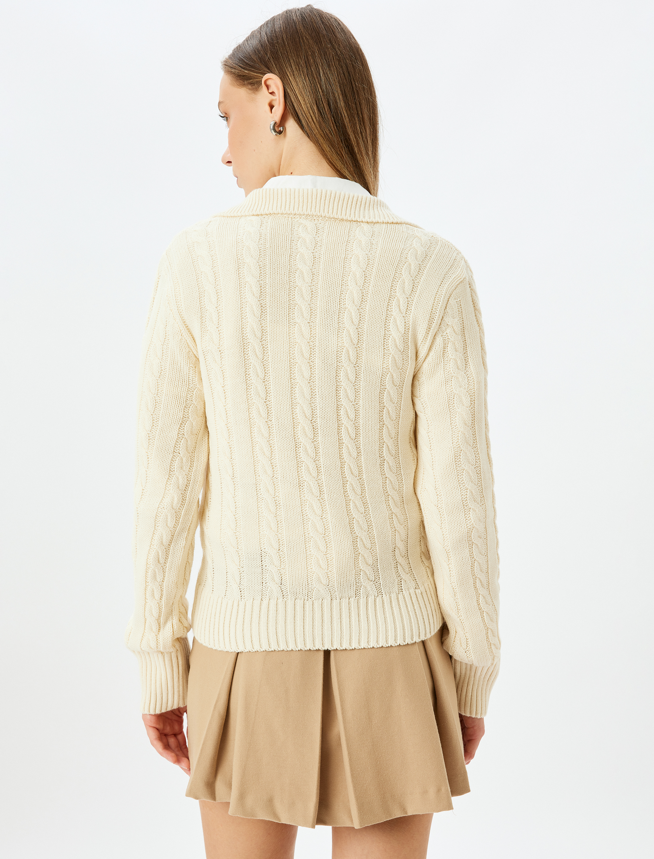   Polo Yaka Ayı İşlemeli Saç Örgü Dokulu Kazak