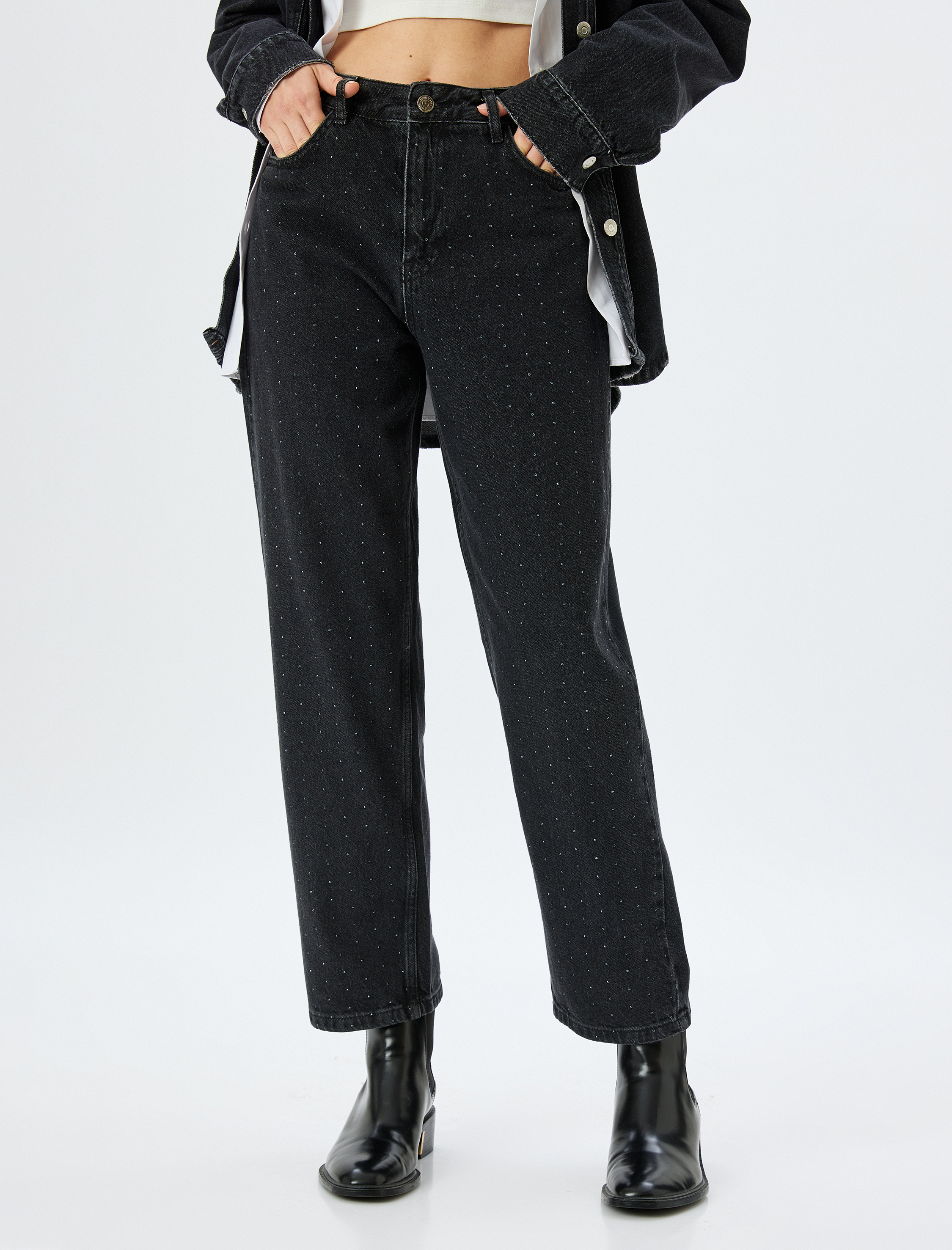   Taşlı Straight Fit Normal Bel Crop Düğmeli Kot Pantolon -  Straight Fit Jean