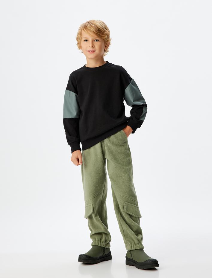 Erkek Çocuk Sweatshirt Uzun Kollu Bisiklet Yaka Cep Detaylı Pamuklu