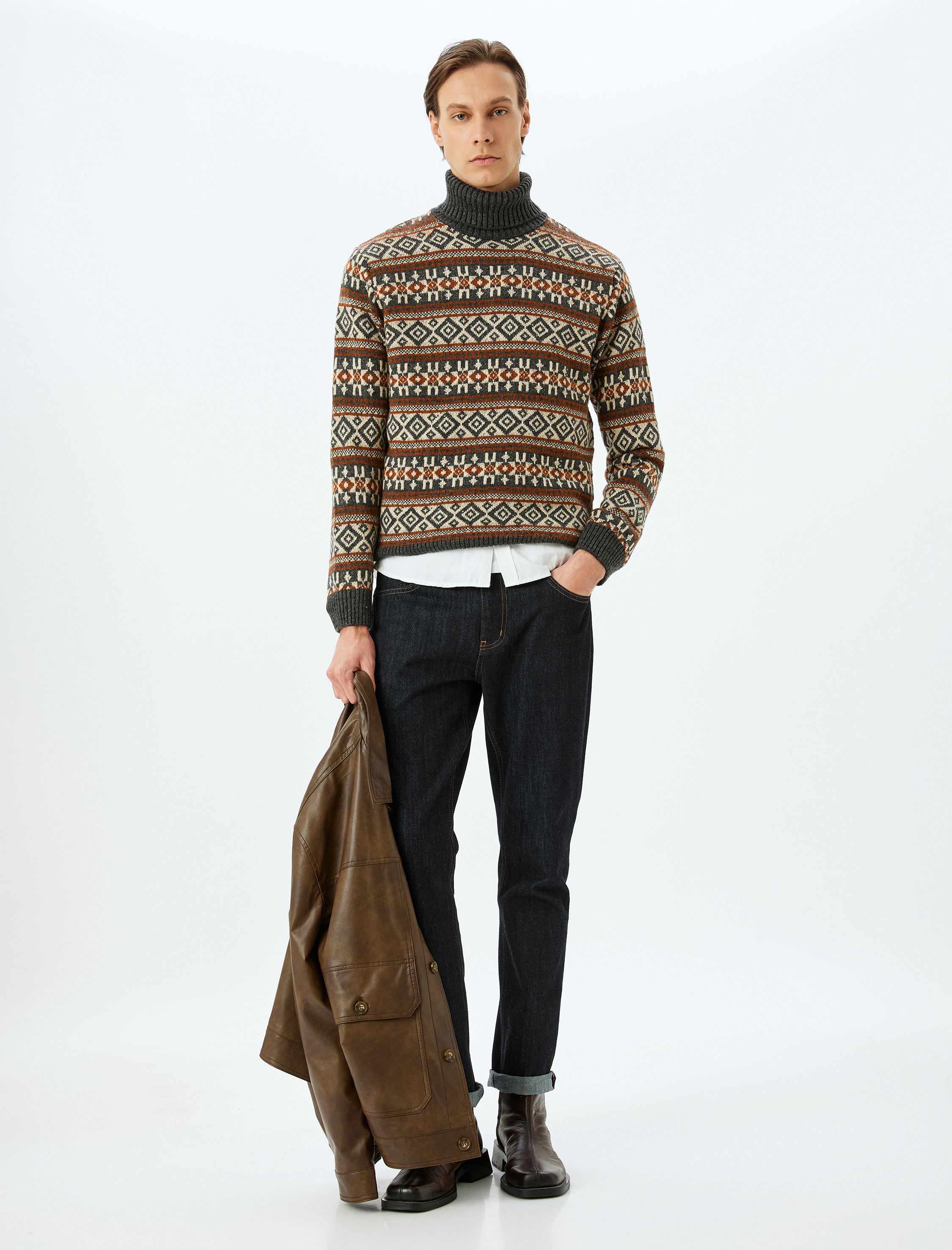 Balıkçı Yaka Desenli Triko Kazak