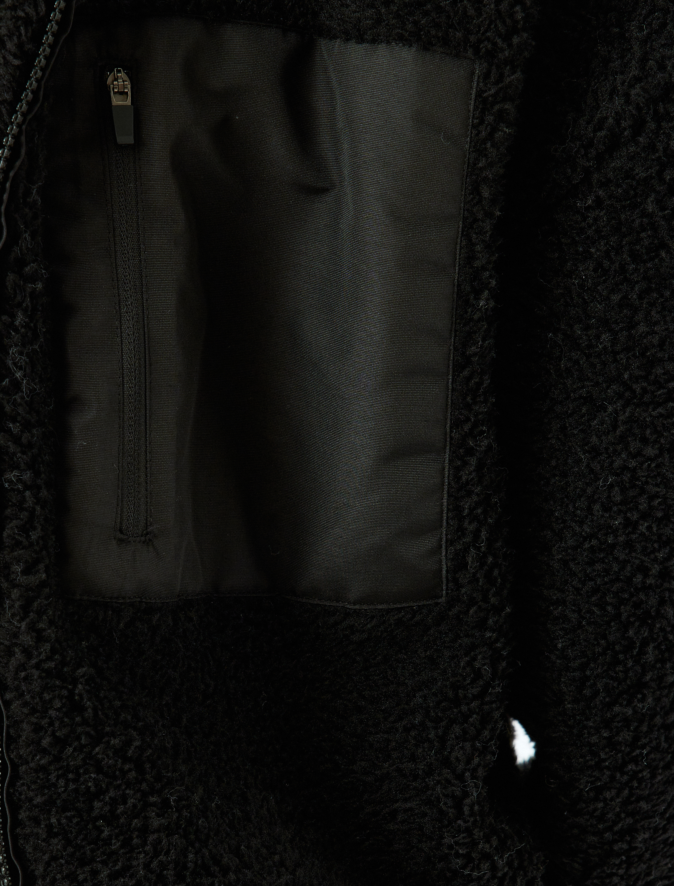 Fermuarlı Cep Detaylı Kapşonlu Peluş Ceket