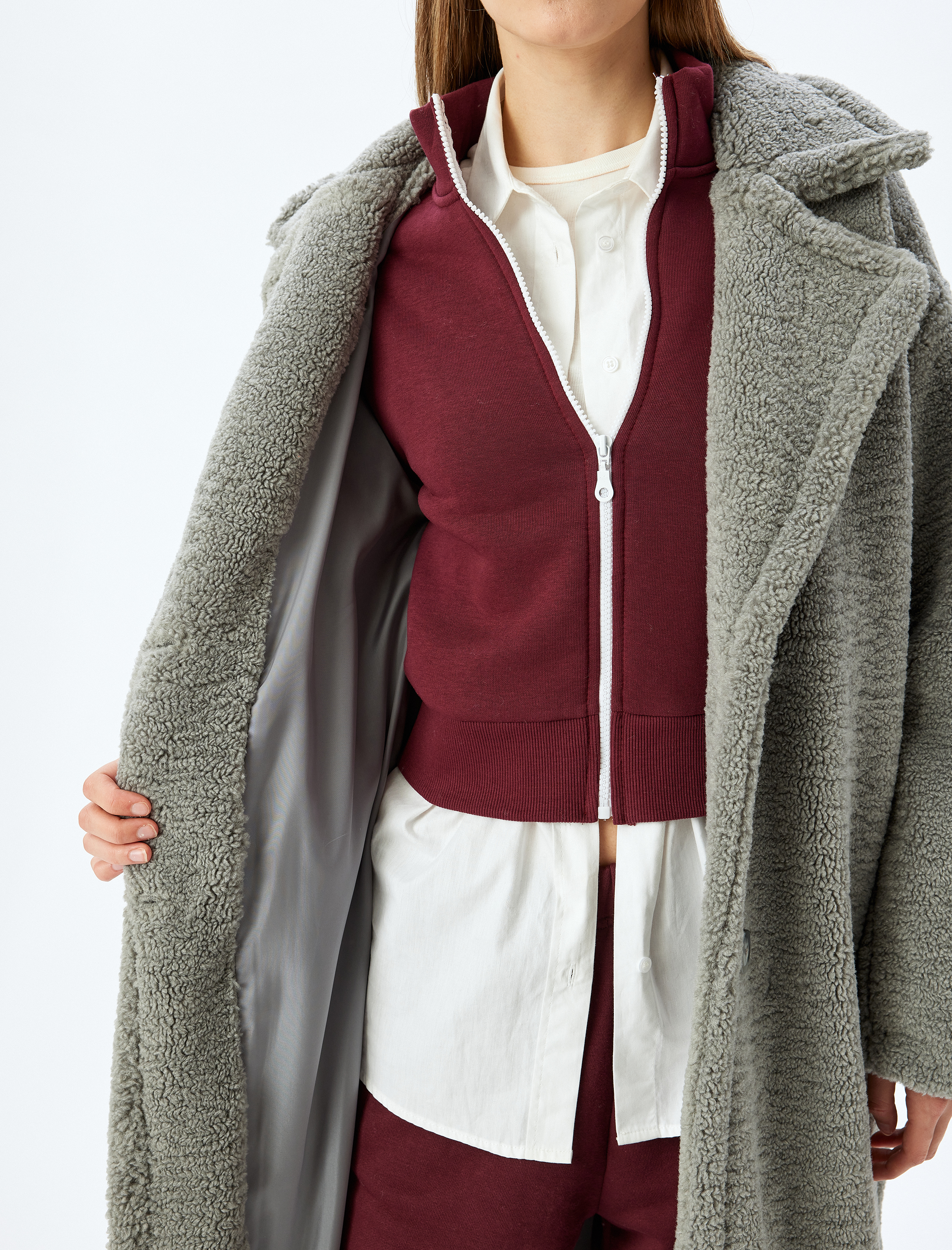   Düğmeli Astarlı Cep Detaylı Uzun Peluş Kaban