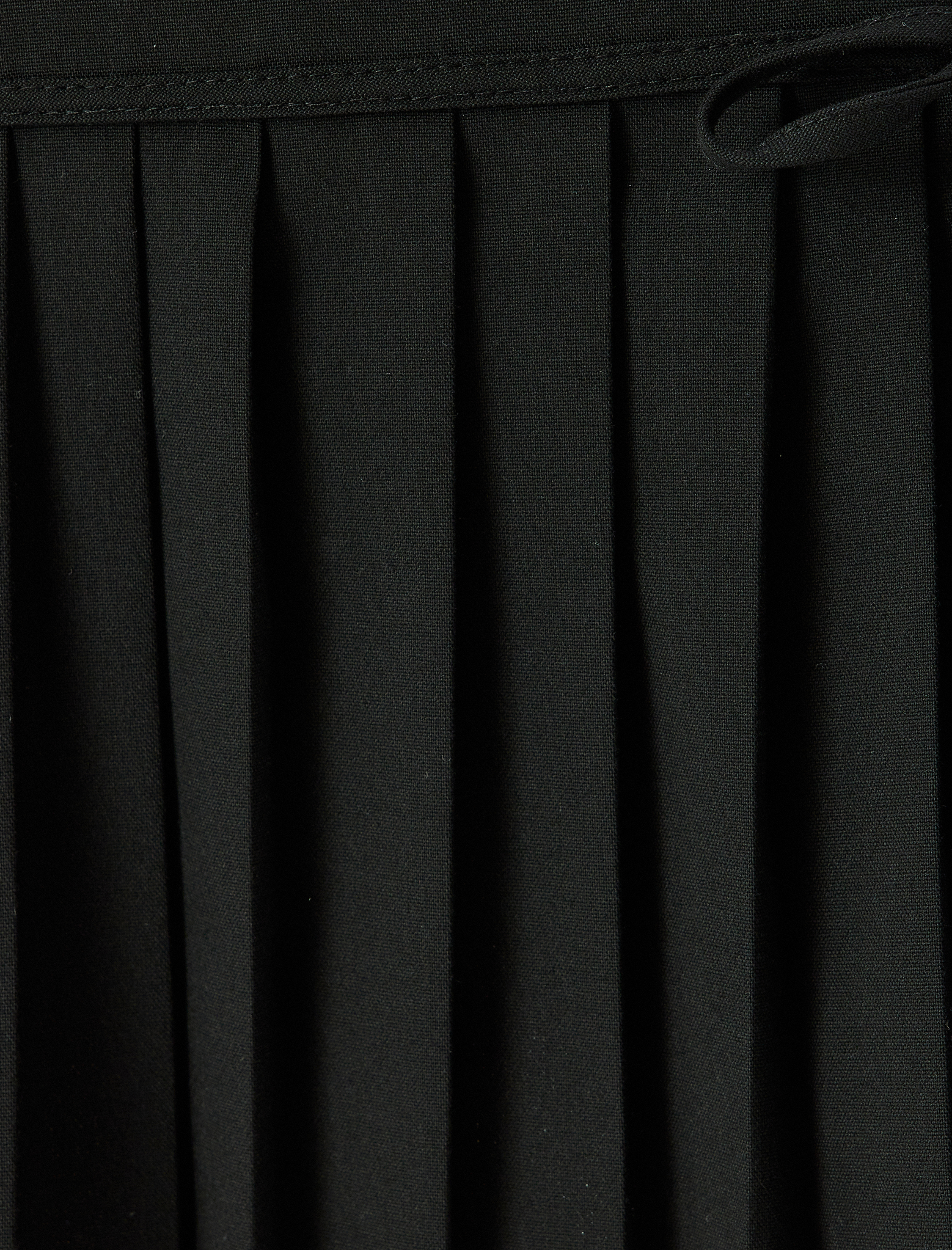   Mini Fiyonk Detaylı Pileli Etek