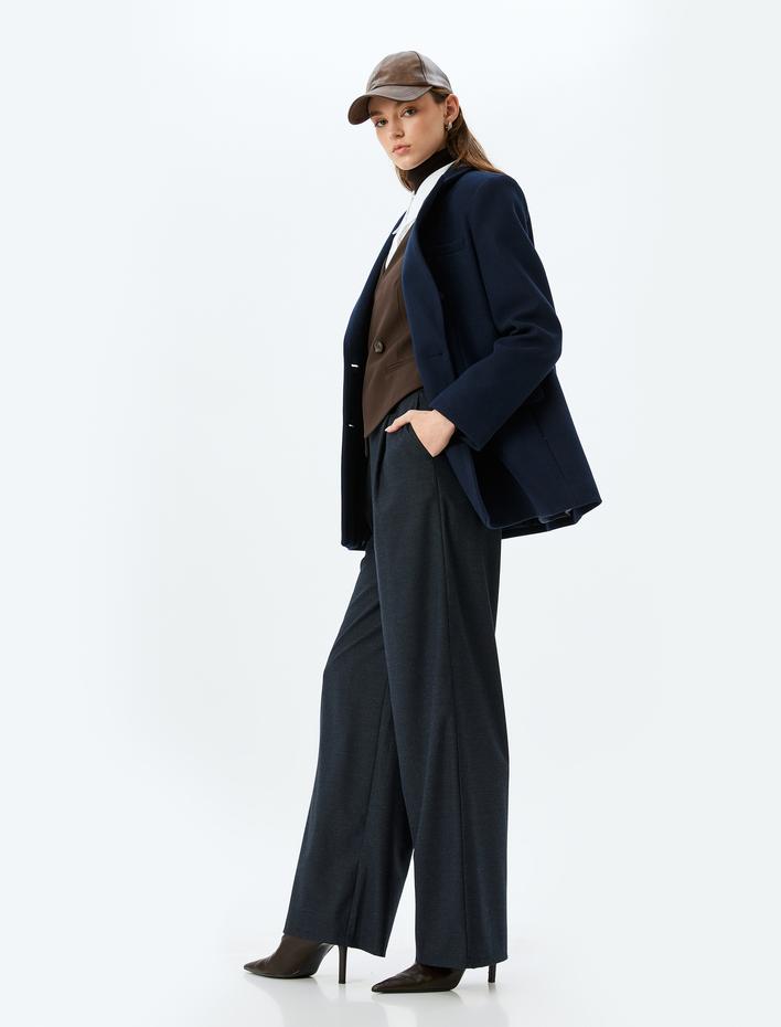  Pile Detaylı Geniş Paça Kumaş Pantolon