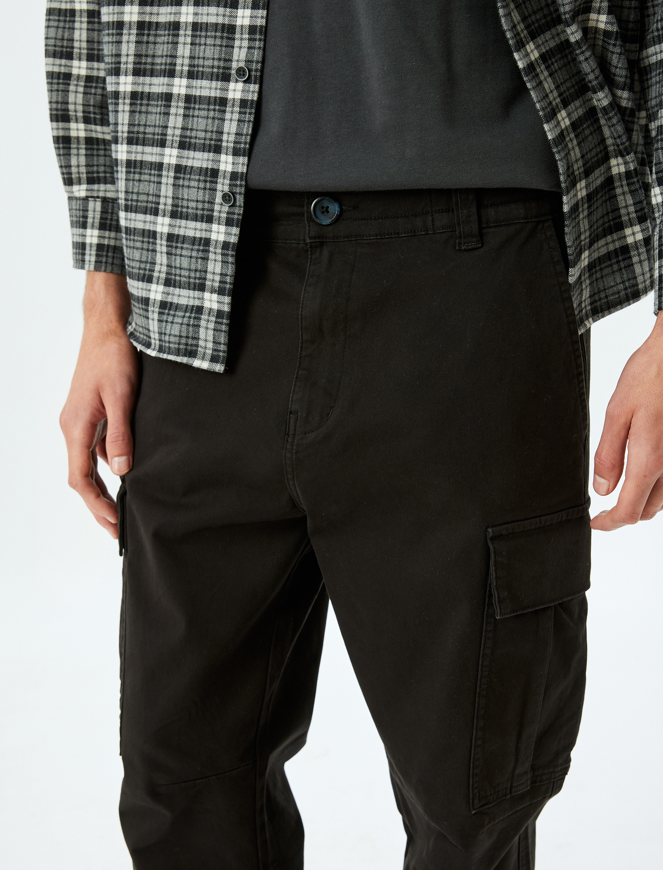   Pamuklu Gabardin Cep Detaylı Düğmeli Beli Lastikli Jogger Pantolon