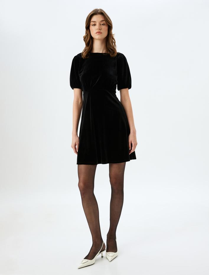  Yuvarlak Yaka Kısa Balon Kol Mini Kadife Elbise